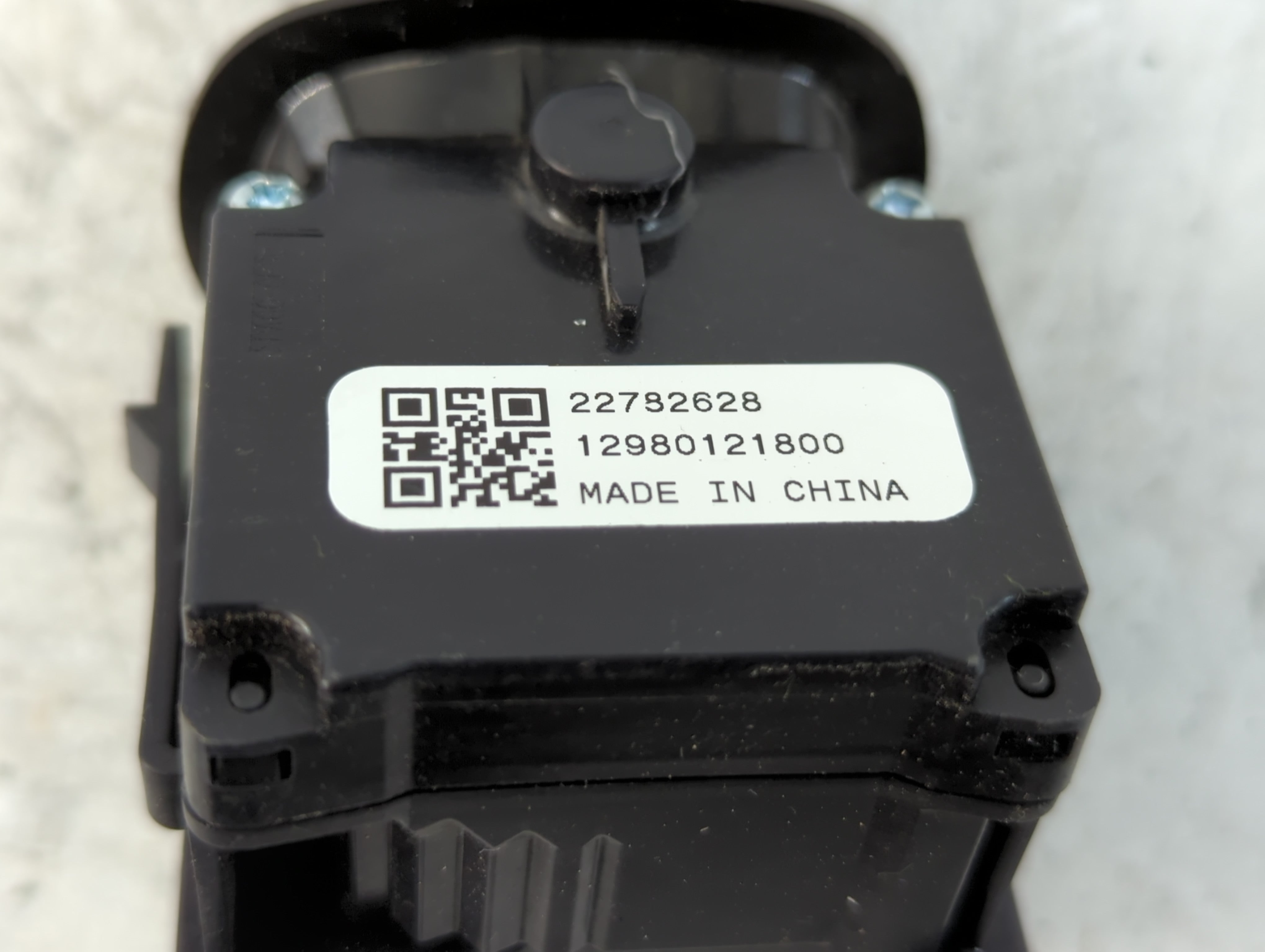 2010-2015 Chevrolet Equinox Column Switch 22782628 - Oemusedautoparts1.com