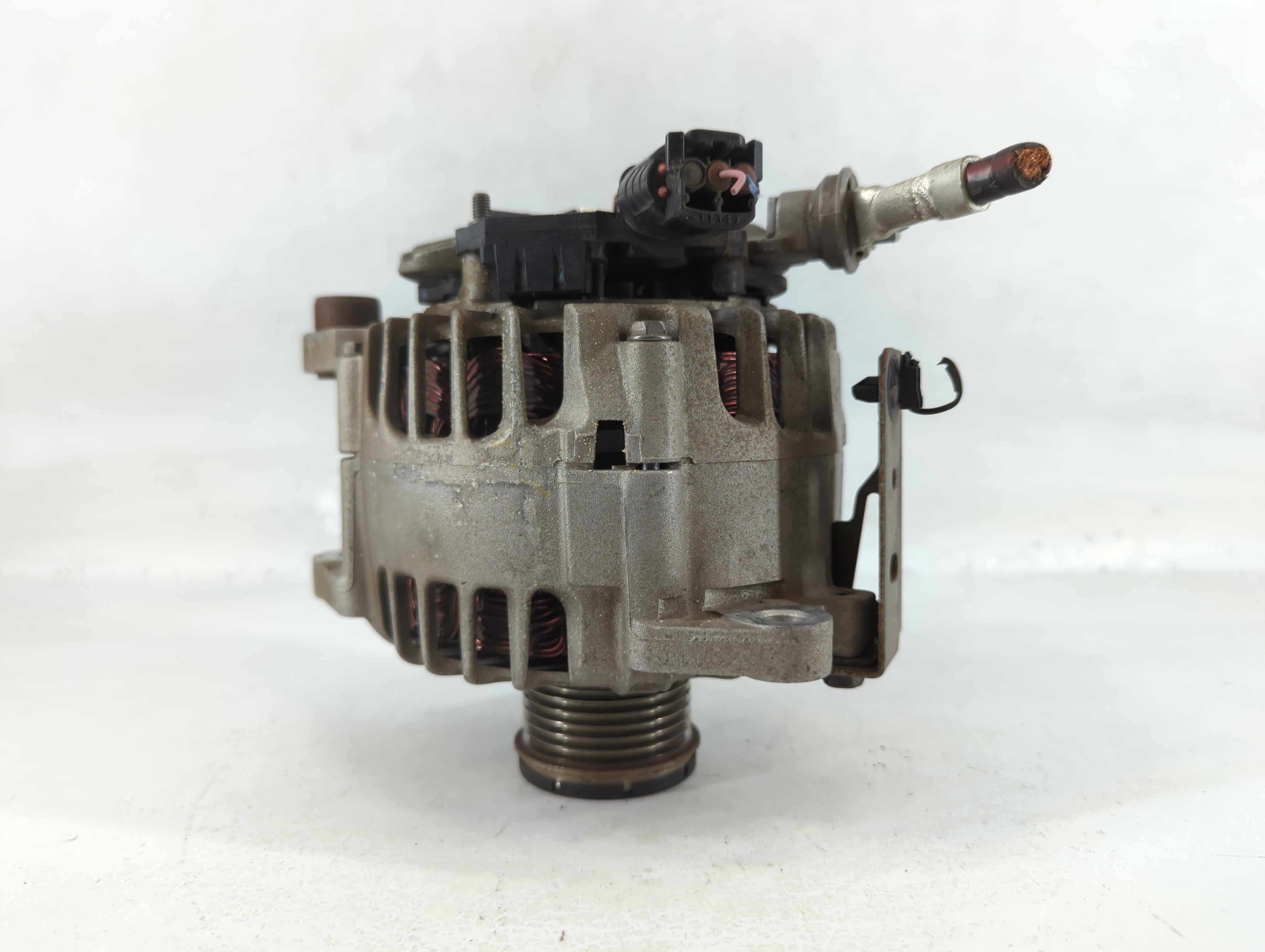 2011-2015 Nissan Rogue Alternator Replacement Generator Charging Assembly Engine OEM Fits OEM Used Auto Parts - Oemusedautoparts1.com