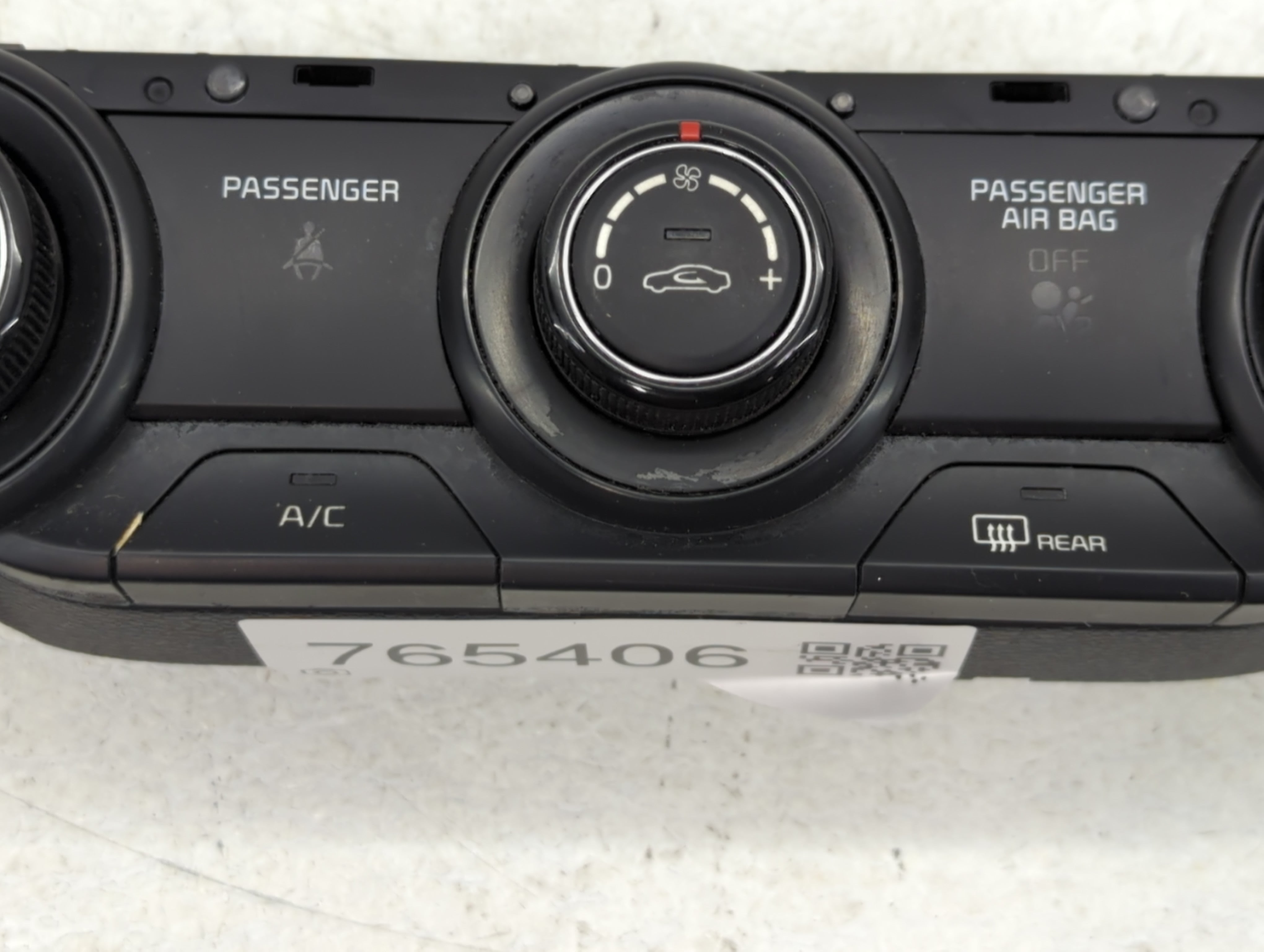 2019-2021 Kia Forte Climate Control Module Temperature AC/Heater Replacement P/N:97250-M6130WK Fits Fits 2019 2020 2021 OEM Used Auto Parts - Oemusedautoparts1.com