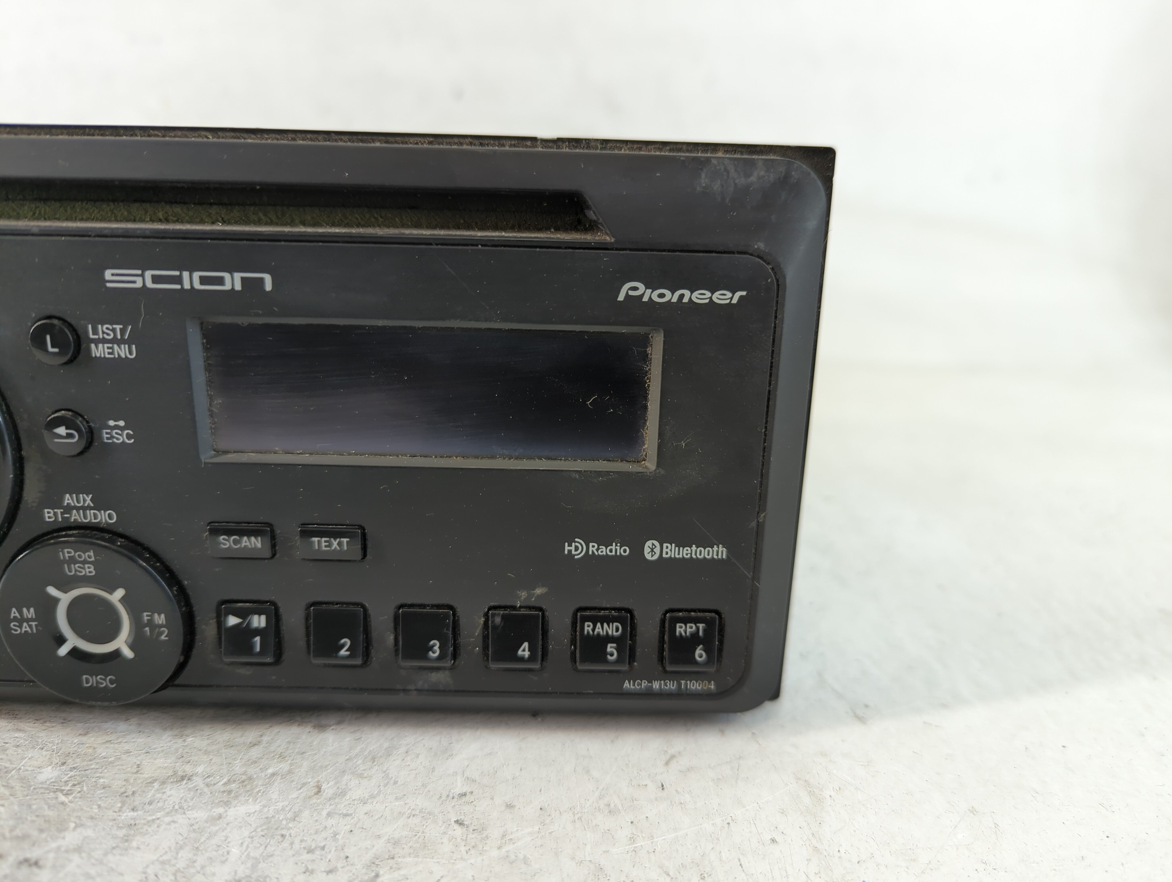 2013-2015 Scion Fr-S Radio AM FM Cd Player Receiver Replacement P/N:PT546-00130 Fits Fits 2012 2013 2014 2015 2016 OEM Used Auto Parts - Oemusedautoparts1.com