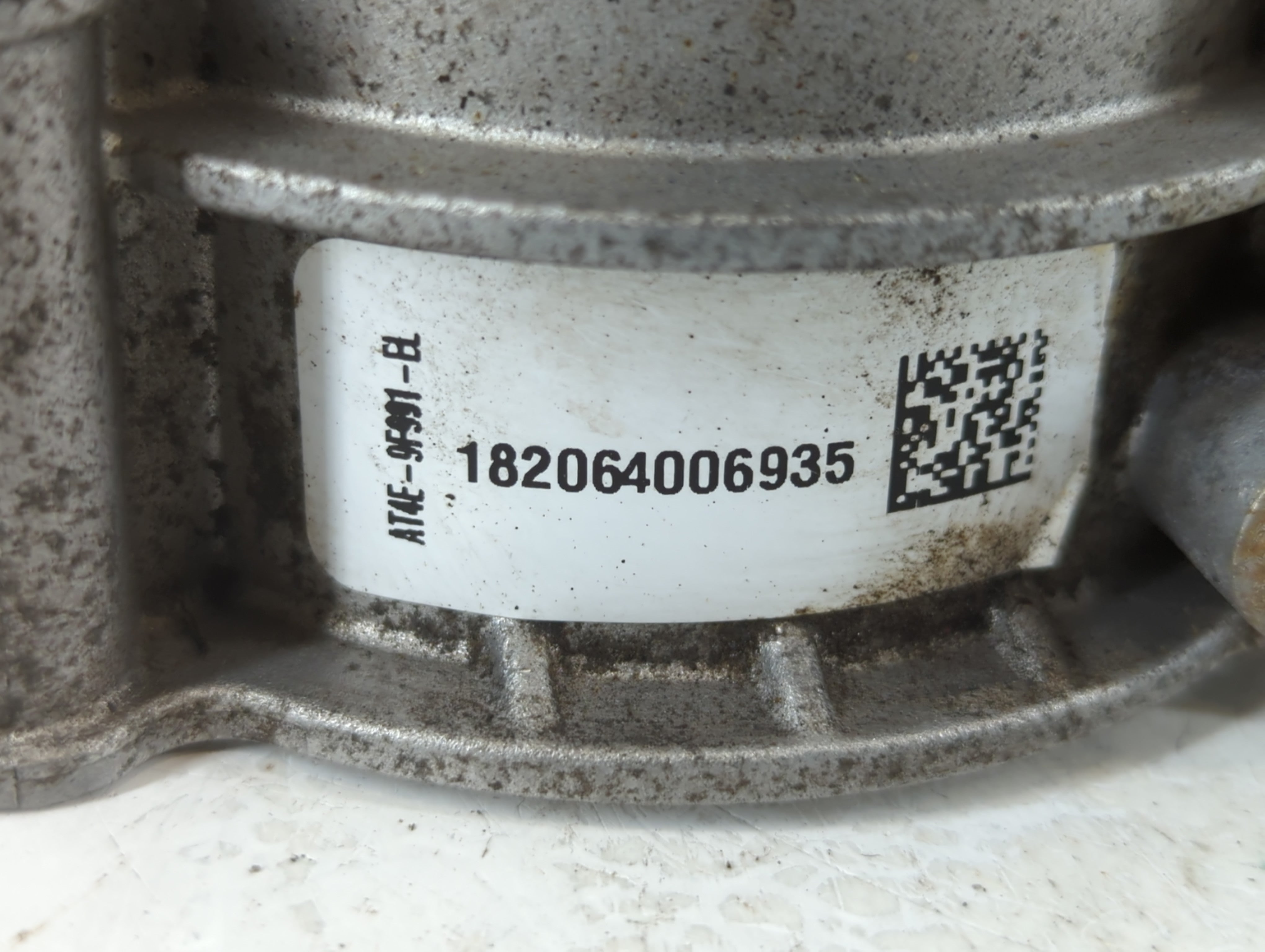 2011-2019 Ford Explorer Throttle Body P/N:182064006935 AT4E-9F991-EL Fits Fits 2011 2012 2013 2014 2015 2016 2017 2018 2019 OEM Used Auto Parts - Oemusedautoparts1.com