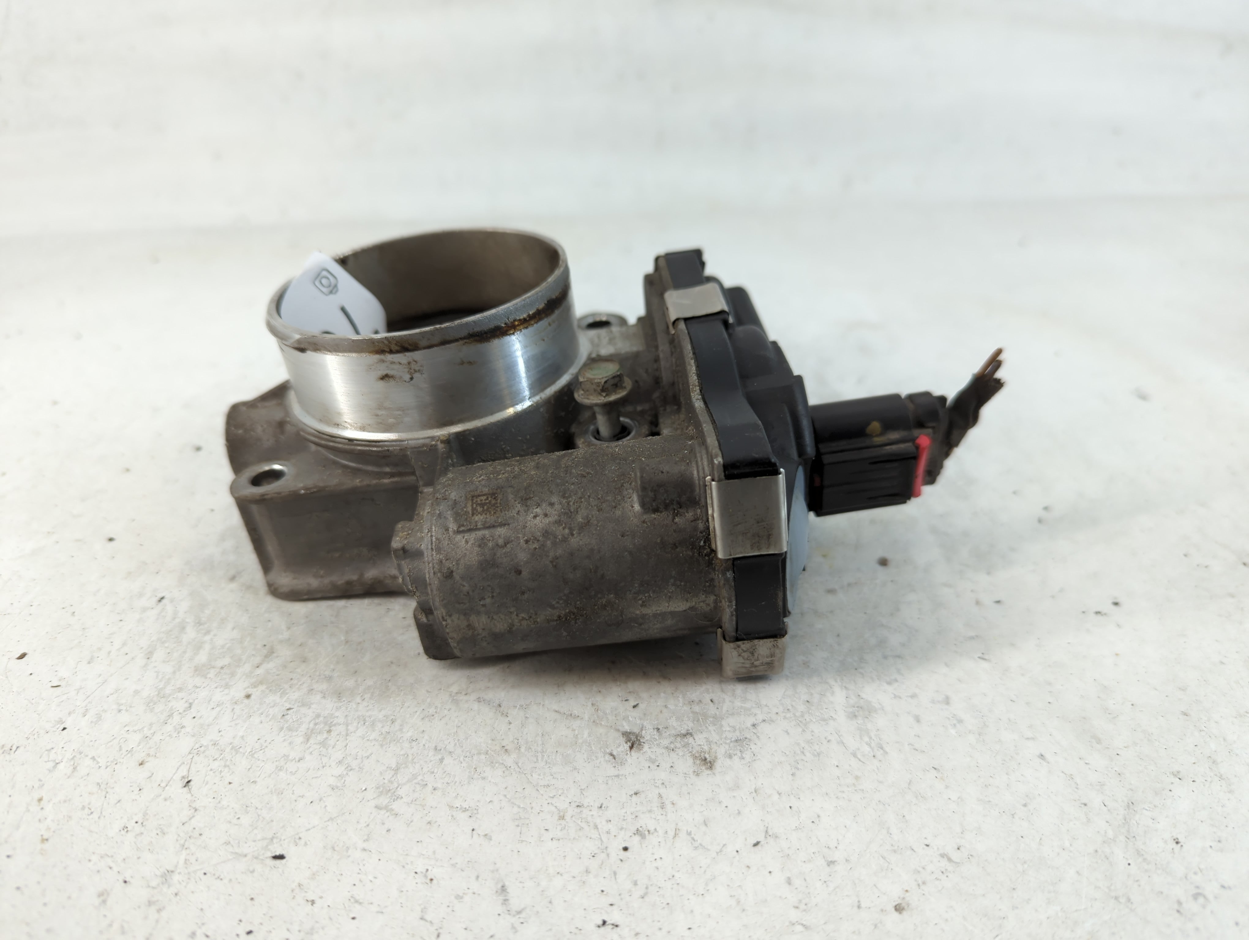 2016-2017 Buick Verano Throttle Body P/N:12669146AA Fits Fits 2016 2017 OEM Used Auto Parts - Oemusedautoparts1.com