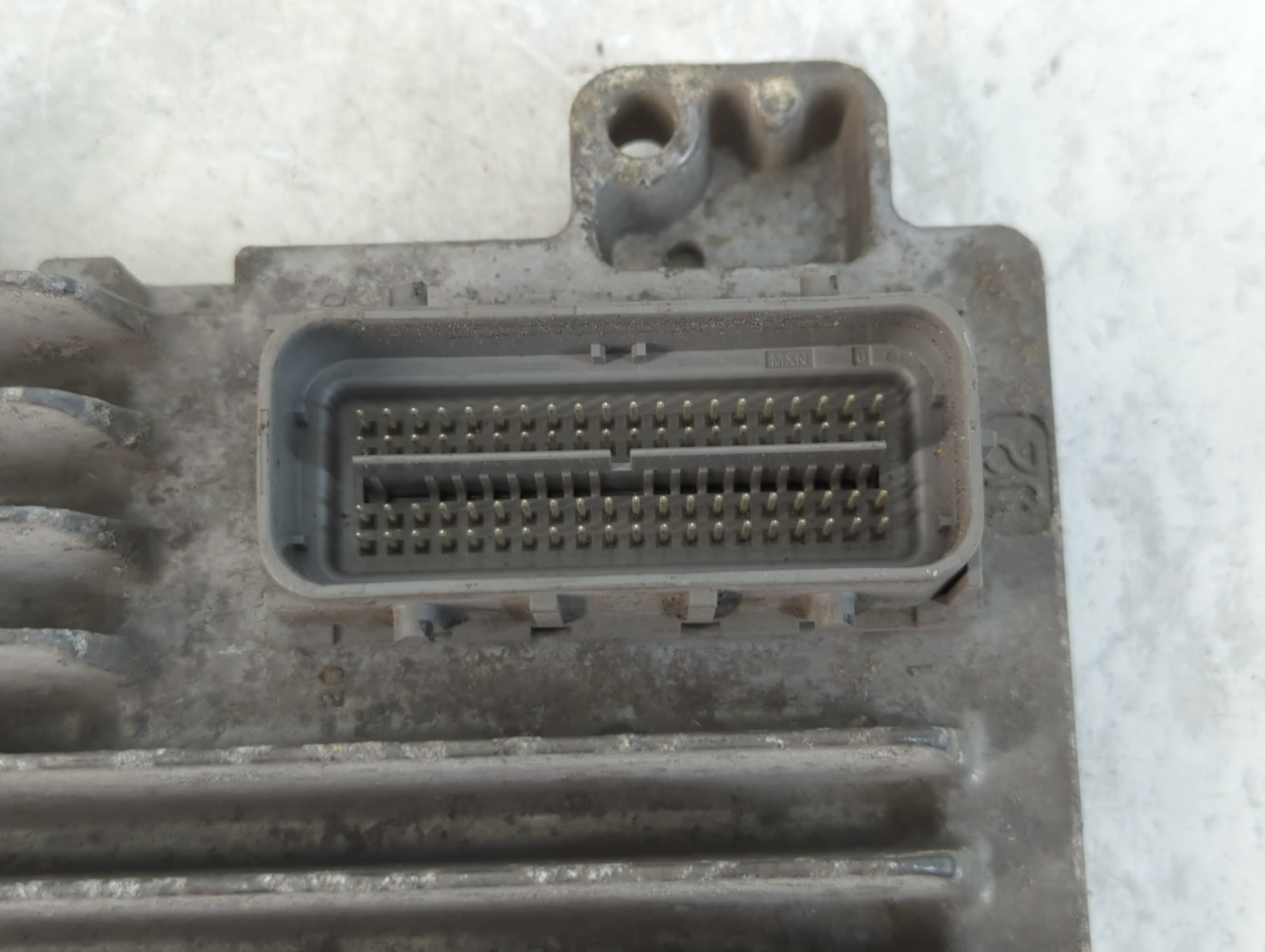 2010-2014 Gmc Yukon Xl PCM Engine Control Computer ECU ECM PCU OEM P/N:12653784 12633238 Fits OEM Used Auto Parts - Oemusedautoparts1.com