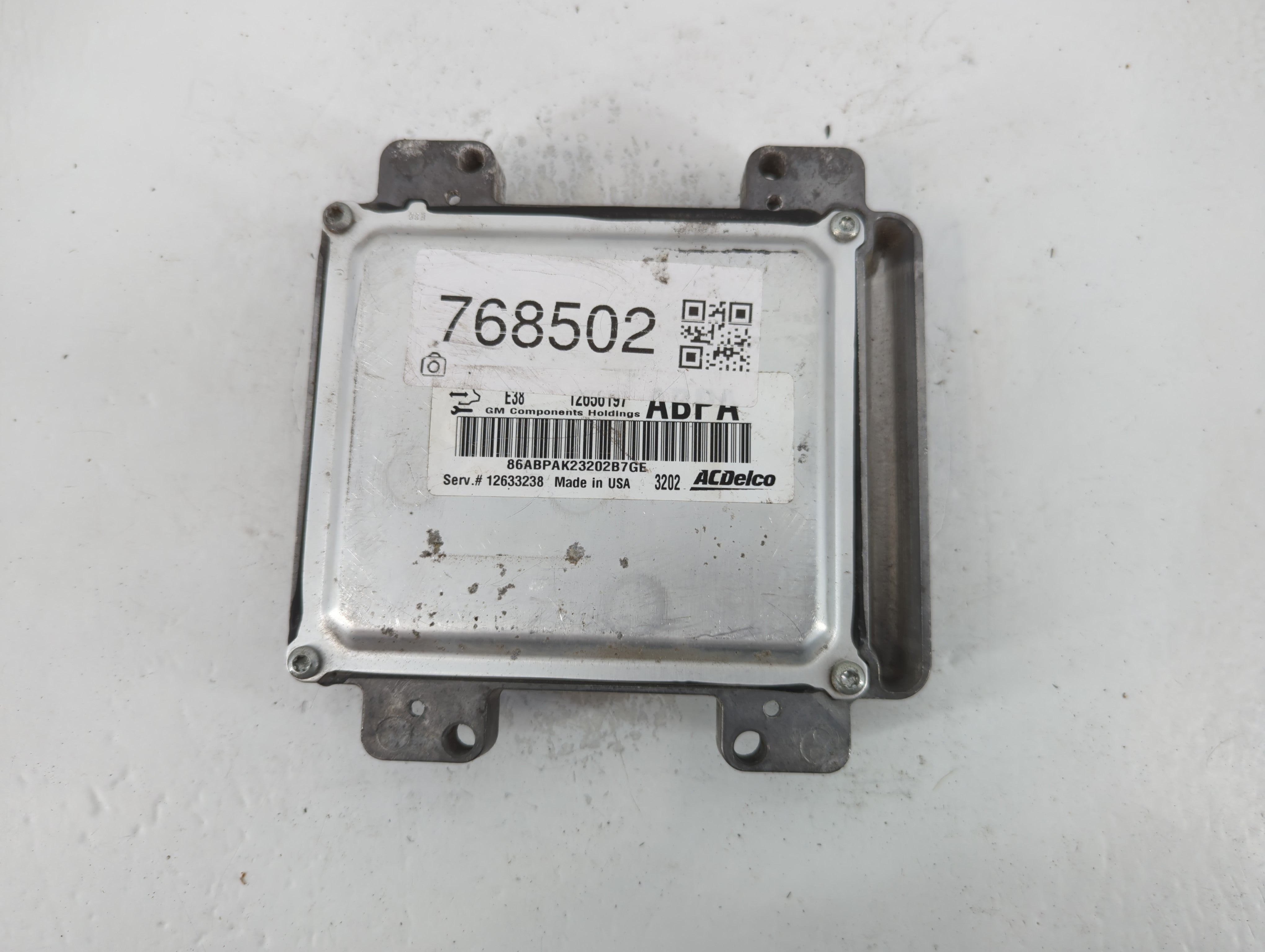 2010-2014 Chevrolet Suburban 1500 PCM Engine Control Computer ECU ECM PCU OEM P/N:12633238 Fits OEM Used Auto Parts - Oemusedautoparts1.com