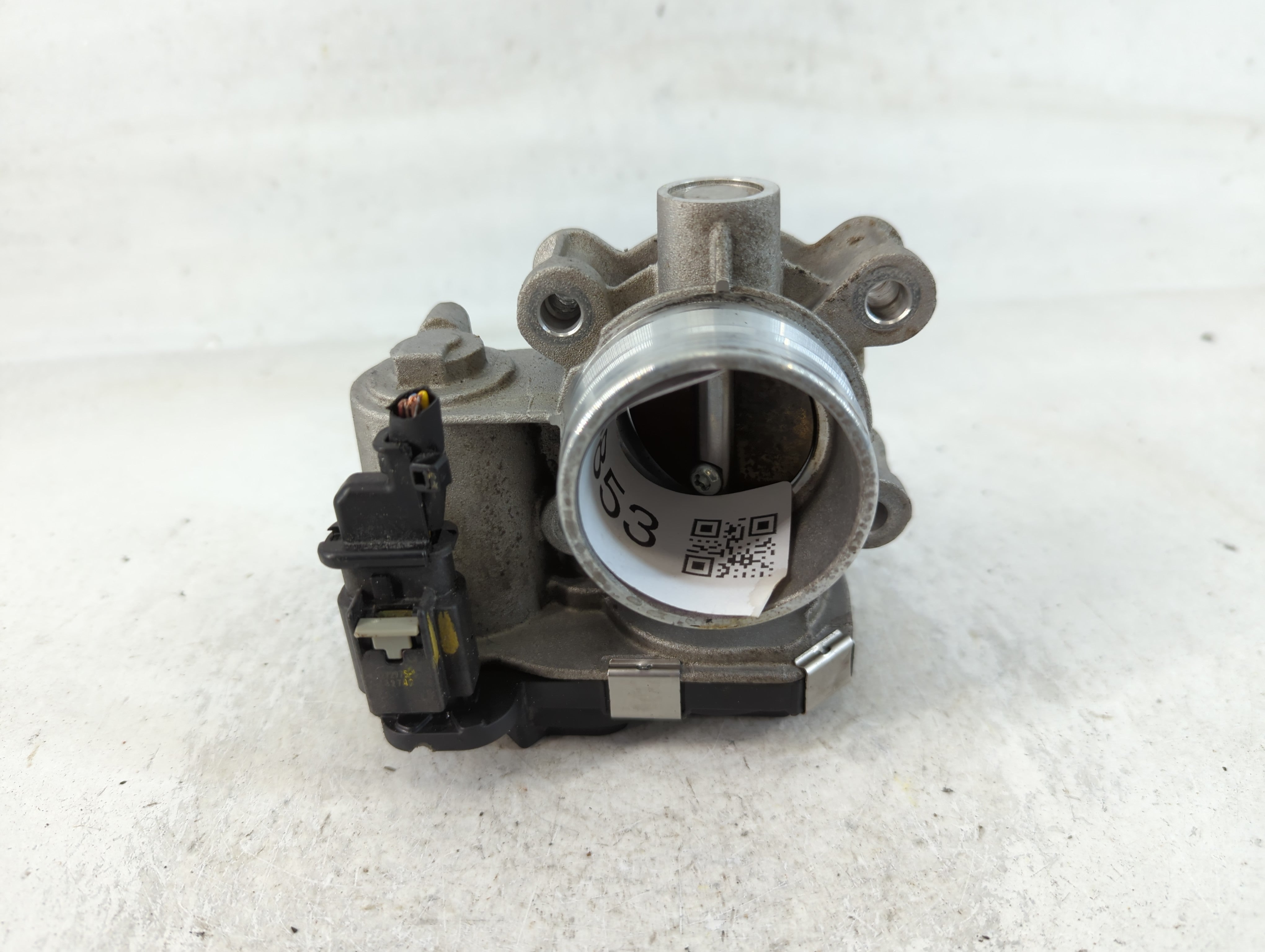2017-2019 Chevrolet Cruze Throttle Body P/N:12671379AA Fits Fits 2016 2017 2018 2019 2020 2021 2022 OEM Used Auto Parts - Oemusedautoparts1.com