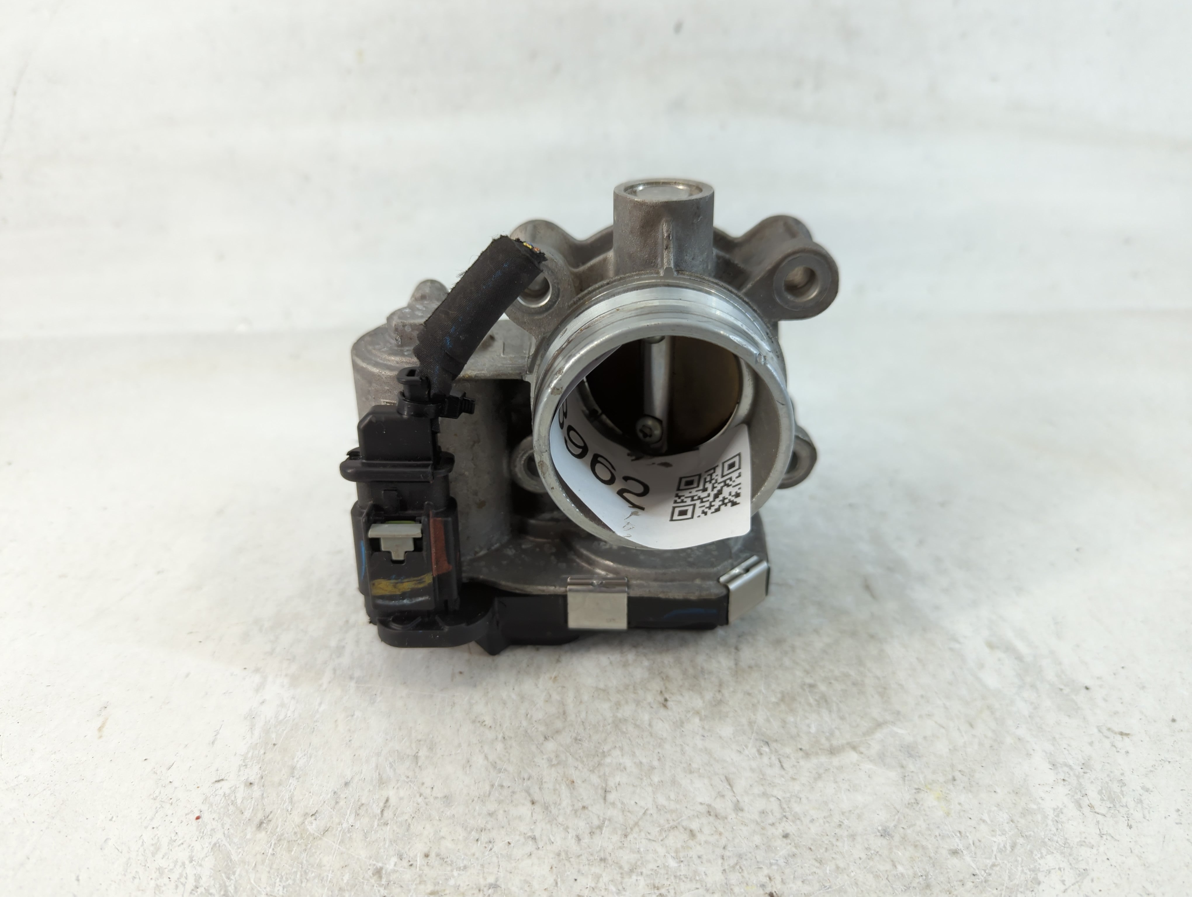2018-2022 Chevrolet Equinox Throttle Body P/N:12671379AA Fits Fits 2016 2017 2018 2019 2020 2021 2022 OEM Used Auto Parts - Oemusedautoparts1.com