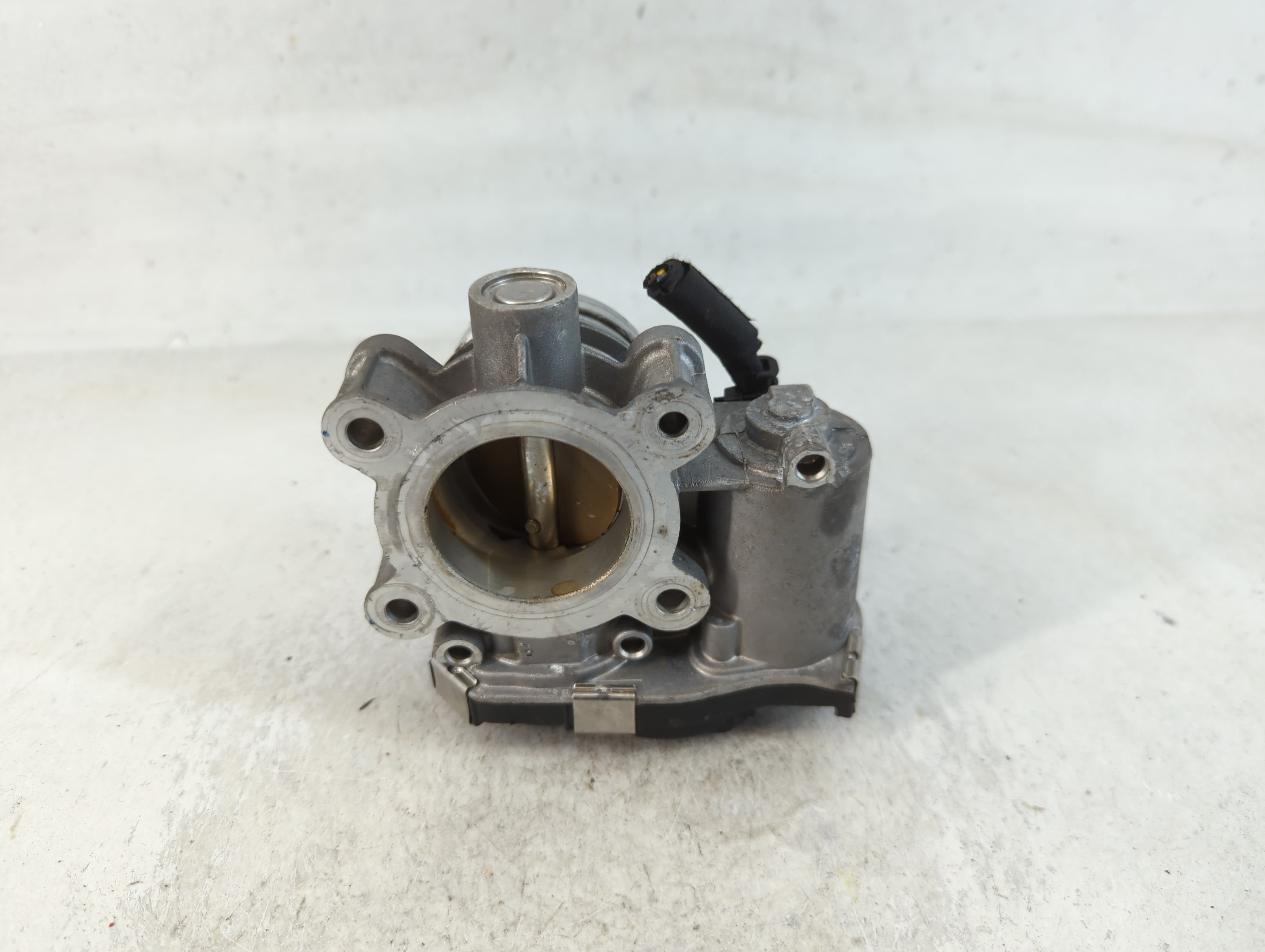 2018-2022 Chevrolet Equinox Throttle Body P/N:12671379AA Fits Fits 2016 2017 2018 2019 2020 2021 2022 OEM Used Auto Parts - Oemusedautoparts1.com
