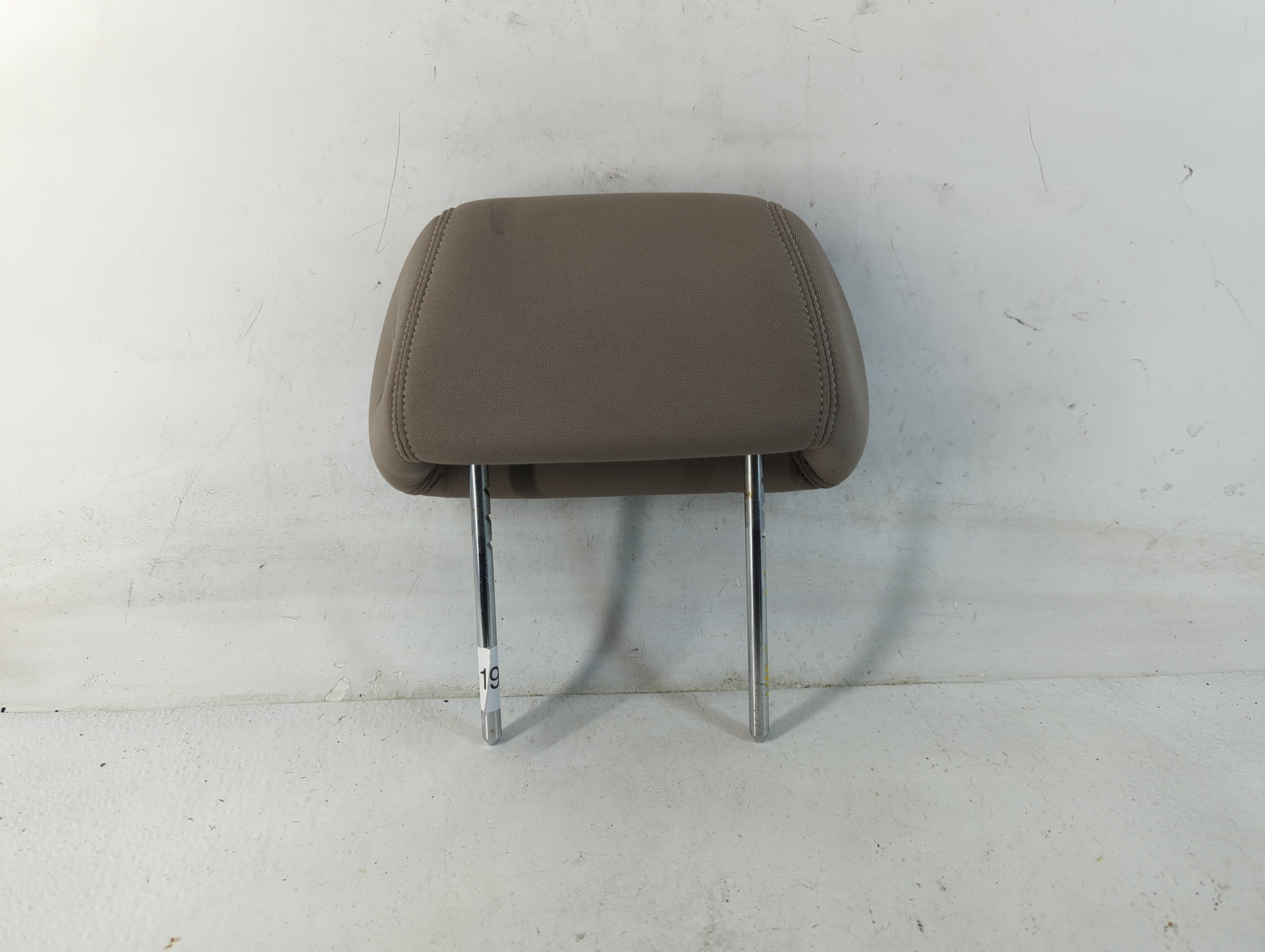 2007 Chevrolet Malibu Headrest Head Rest Rear Seat Fits OEM Used Auto Parts - Oemusedautoparts1.com