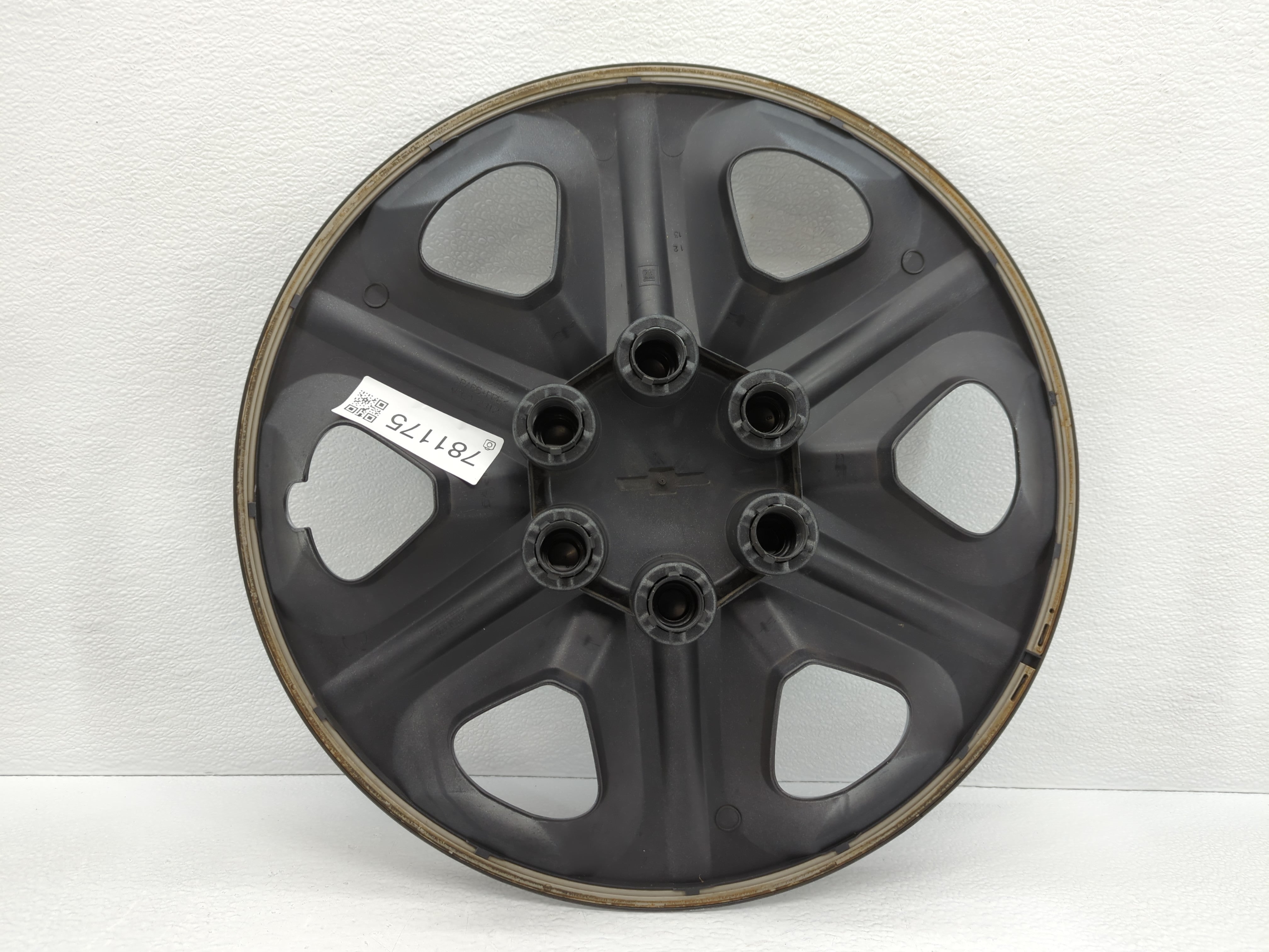 2017-2017 Chevrolet Traverse Driver Front Wheel Hub Oem - Oemusedautoparts1.com