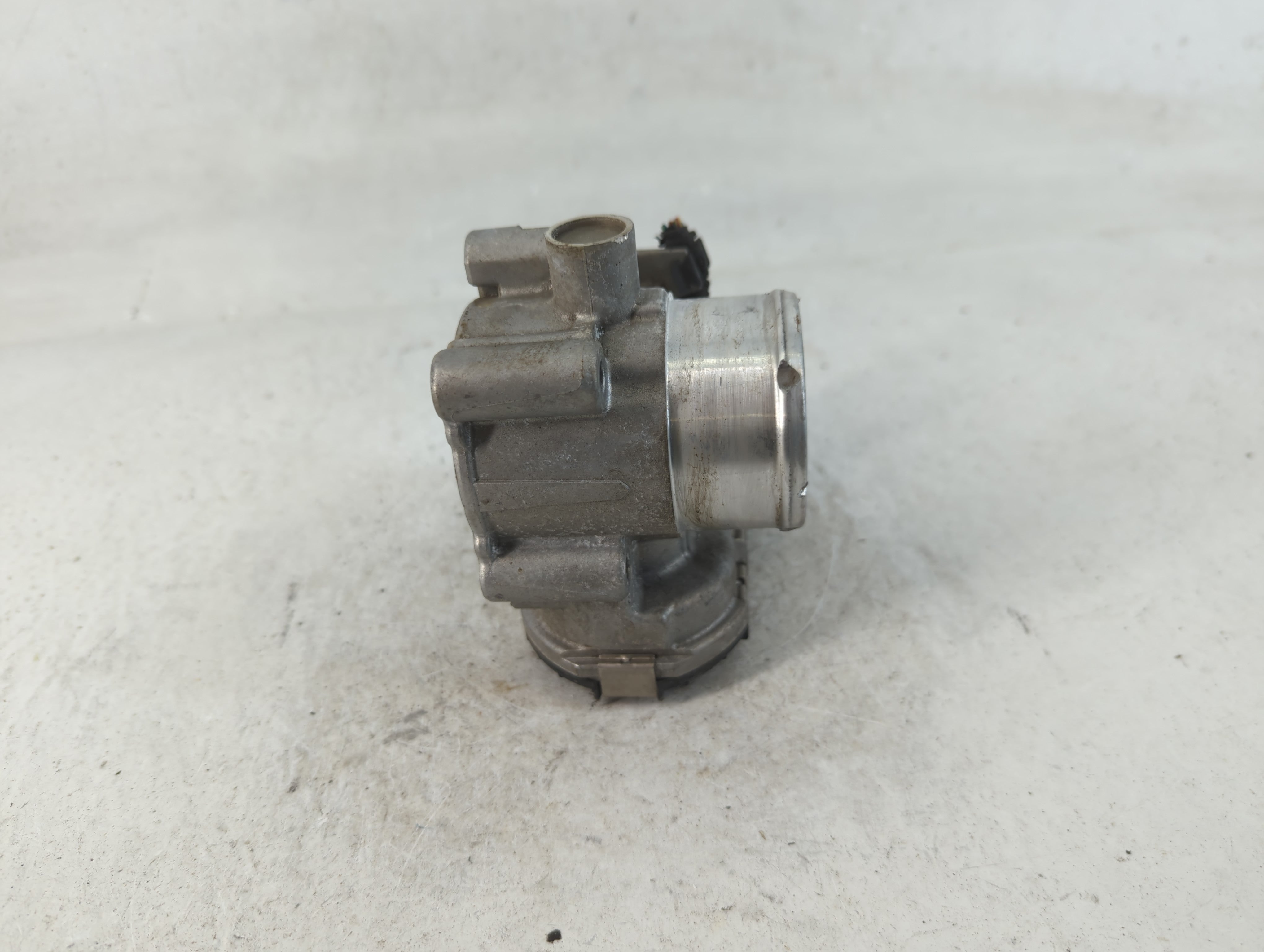 2013-2016 Ford Escape Throttle Body P/N:7S7G-9F991-CA Fits Fits 2013 2014 2015 2016 2017 2018 2019 OEM Used Auto Parts - Oemusedautoparts1.com