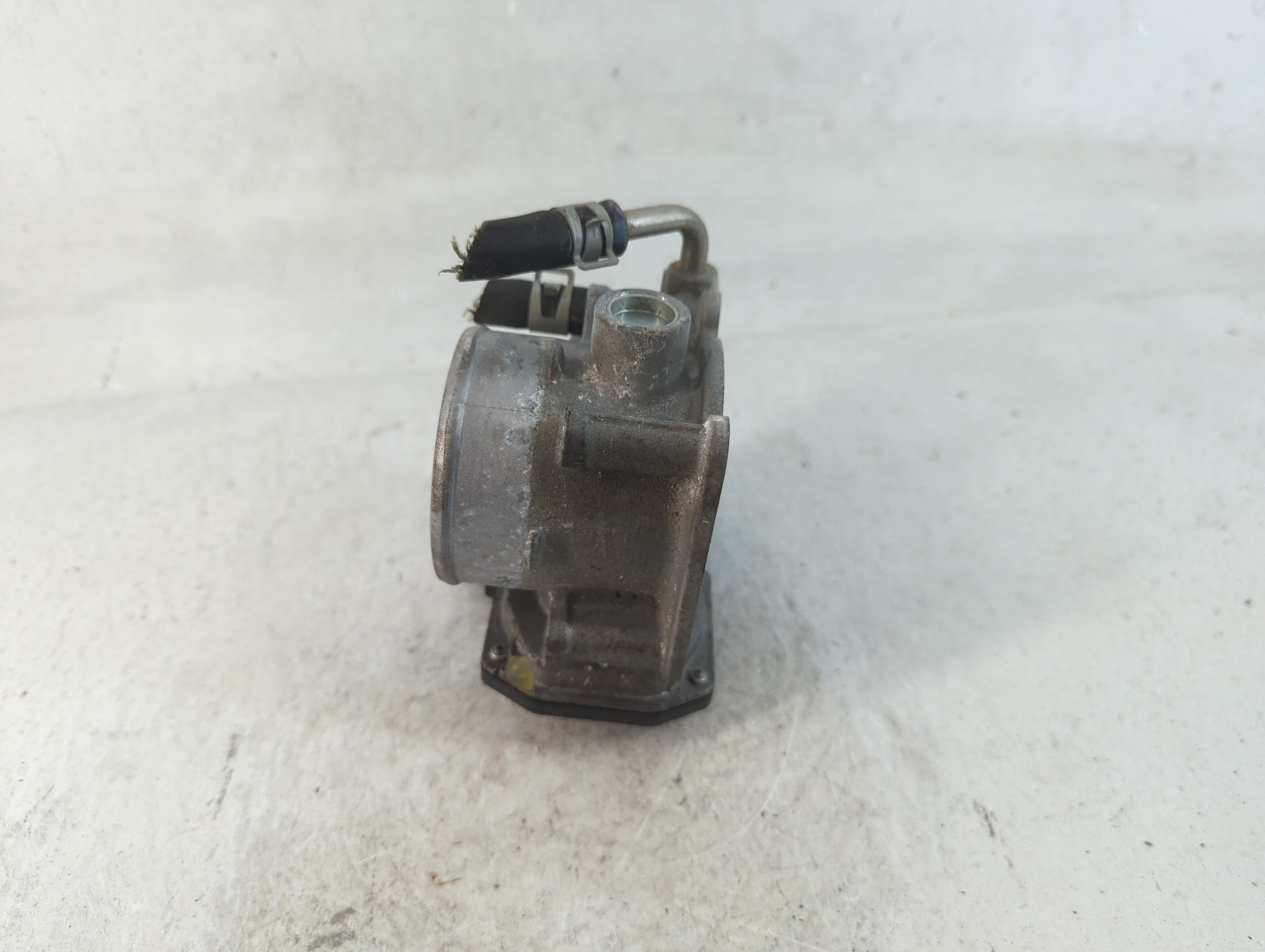 2018-2022 Nissan Rogue Sport Throttle Body P/N:4BA60-01 F Fits Fits 2018 2019 2020 2021 2022 OEM Used Auto Parts - Oemusedautoparts1.com