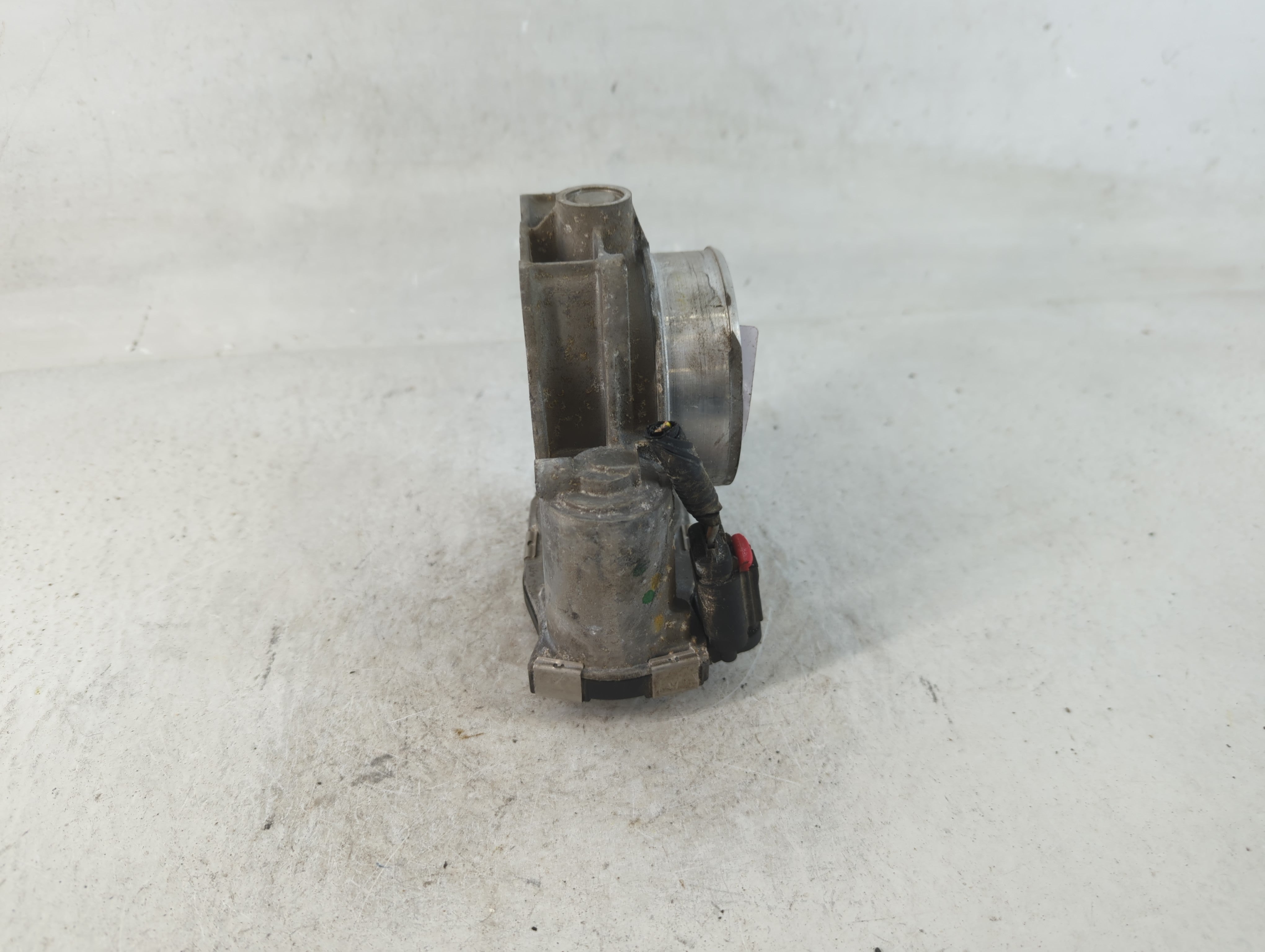 2017-2022 Chevrolet Traverse Throttle Body P/N:12670981AA Fits Fits 2012 2013 2014 2015 2016 2017 2018 2019 2020 2021 2022 OEM Used Auto Parts - Oemusedautoparts1.com