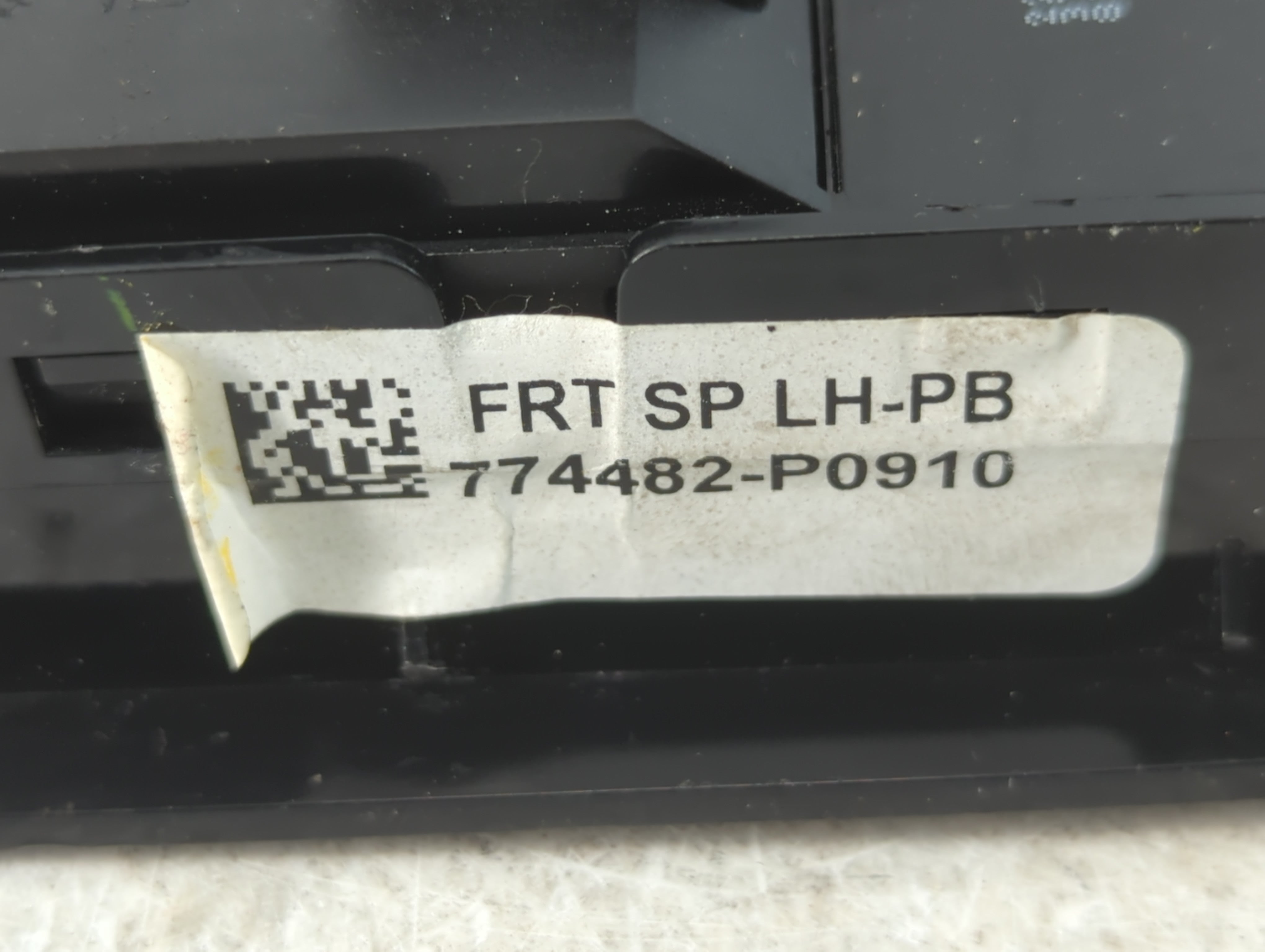 2015-2019 Cadillac Xts Master Power Window Switch Replacement Driver Side Left P/N:77448-P0910 Fits Fits 2015 2016 2017 2018 2019 OEM Used Auto Parts - Oemusedautoparts1.com