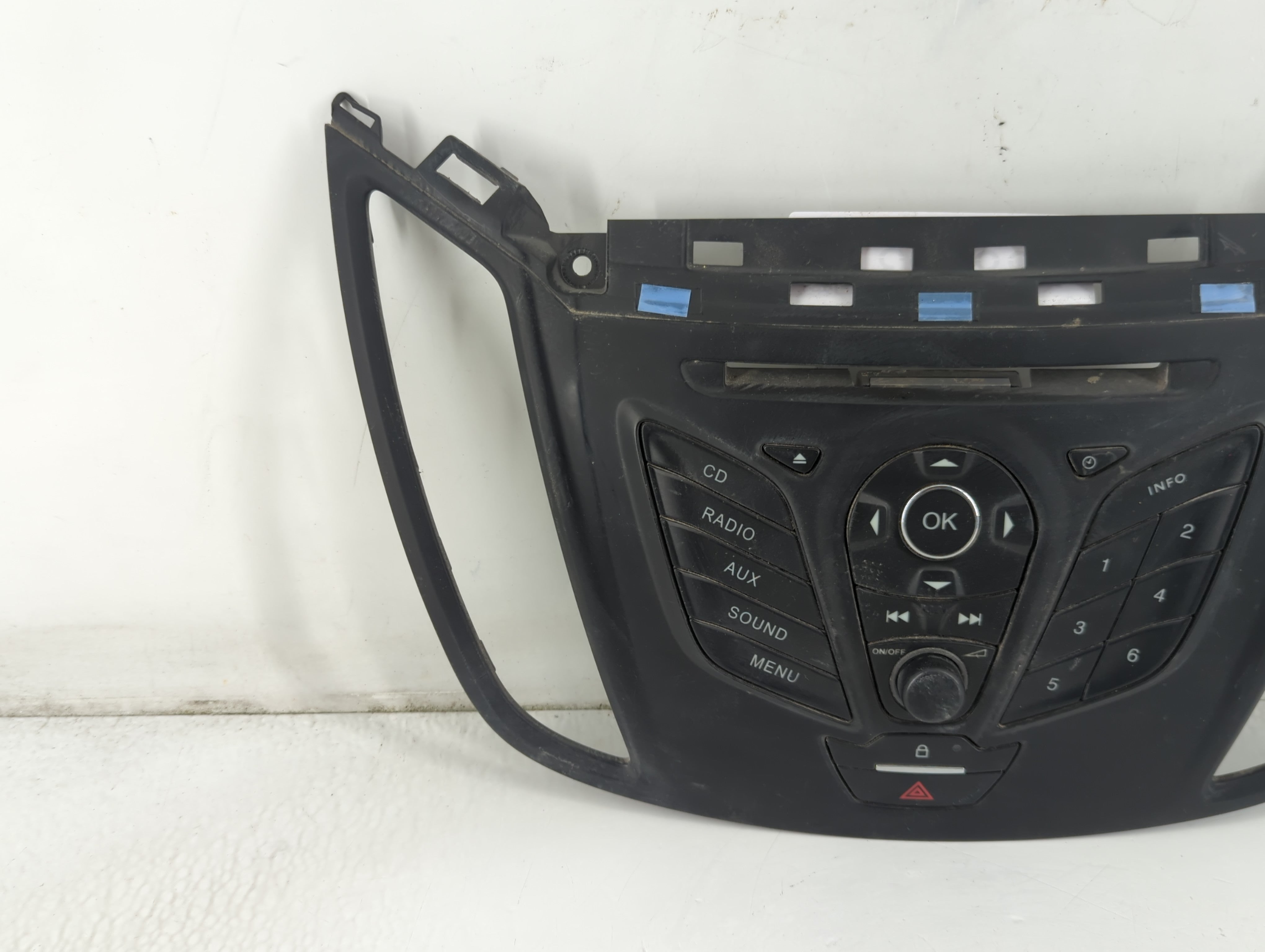 2013 Ford Escape Radio AM FM Cd Player Receiver Replacement P/N:CJ5T18K811AC Fits OEM Used Auto Parts - Oemusedautoparts1.com