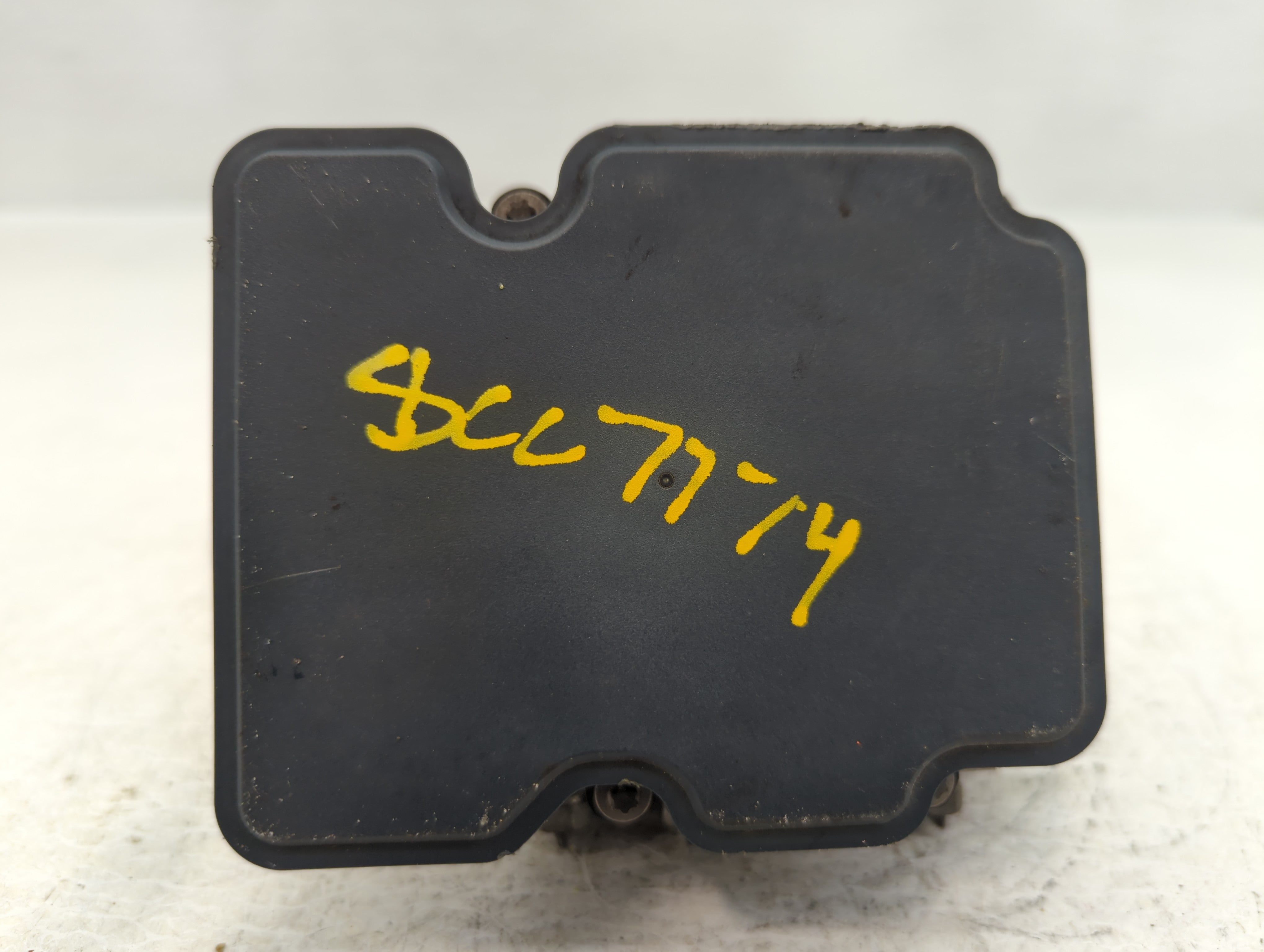 2013-2014 Toyota Camry ABS Pump Control Module Replacement P/N:44540-06080 Fits Fits 2013 2014 OEM Used Auto Parts - Oemusedautoparts1.com