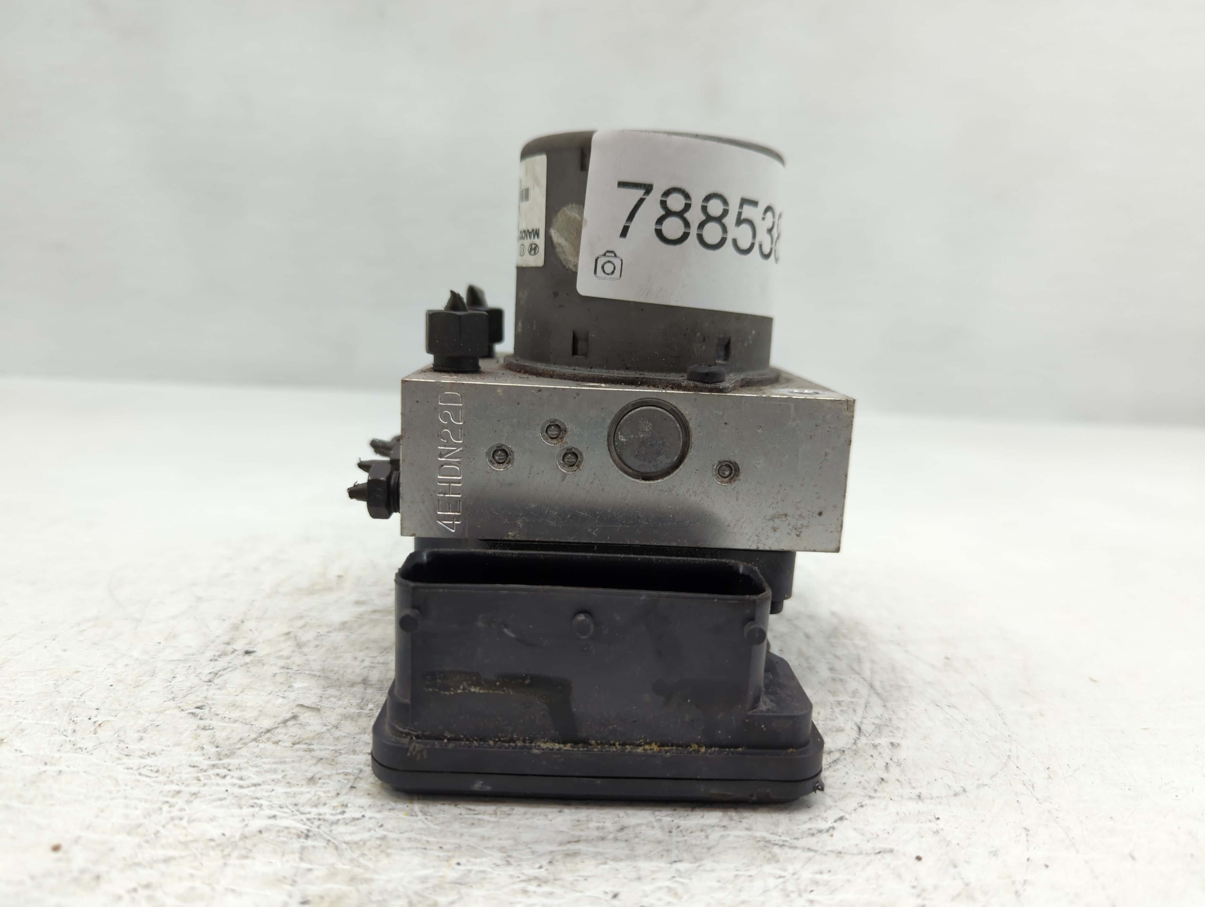 2015-2017 Hyundai Veloster ABS Pump Control Module Replacement P/N:58920-2V480 Fits Fits 2015 2016 2017 OEM Used Auto Parts - Oemusedautoparts1.com