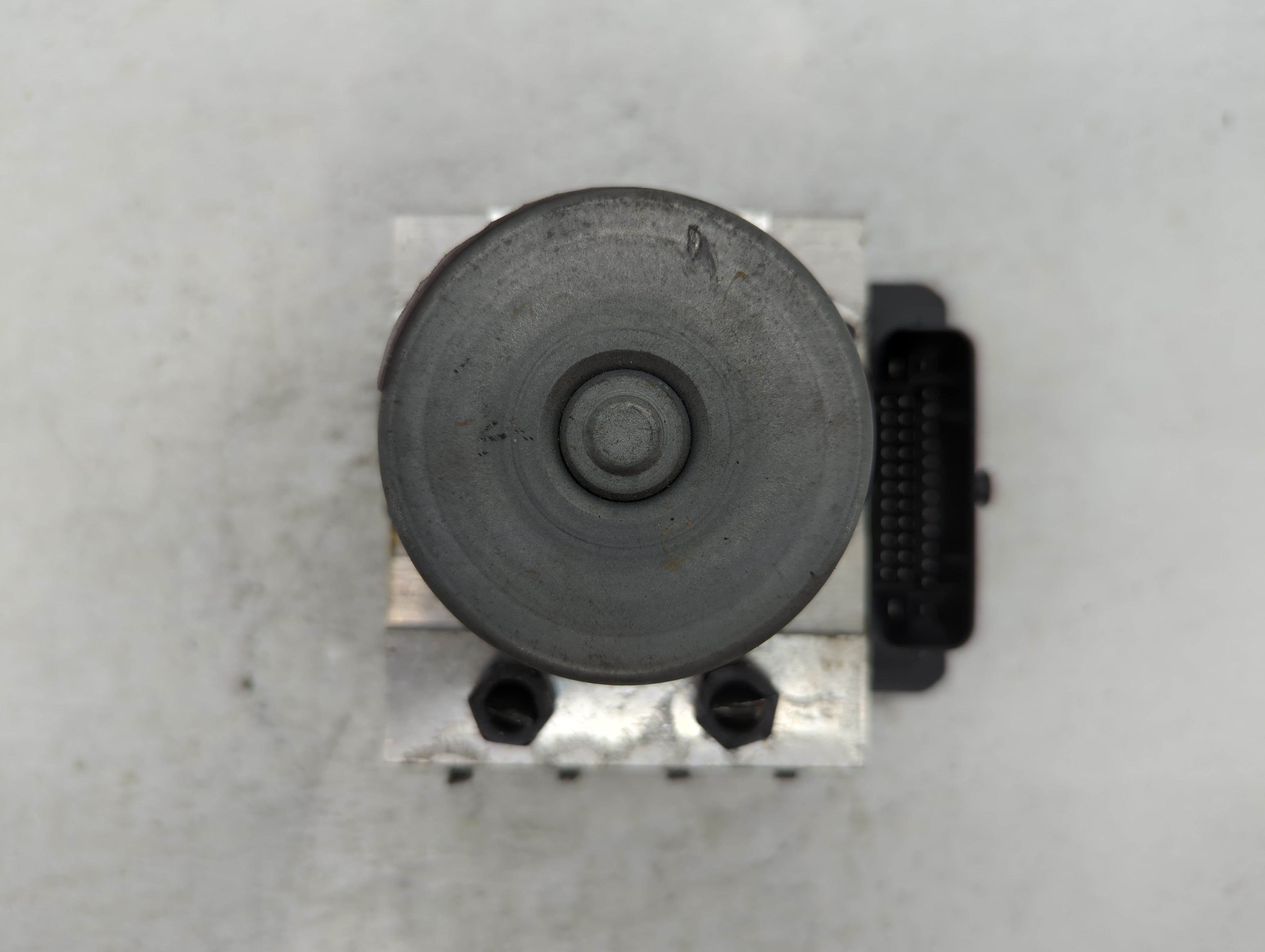 2014-2016 Kia Forte ABS Pump Control Module Replacement P/N:58900-A7200 Fits Fits 2014 2015 2016 OEM Used Auto Parts - Oemusedautoparts1.com