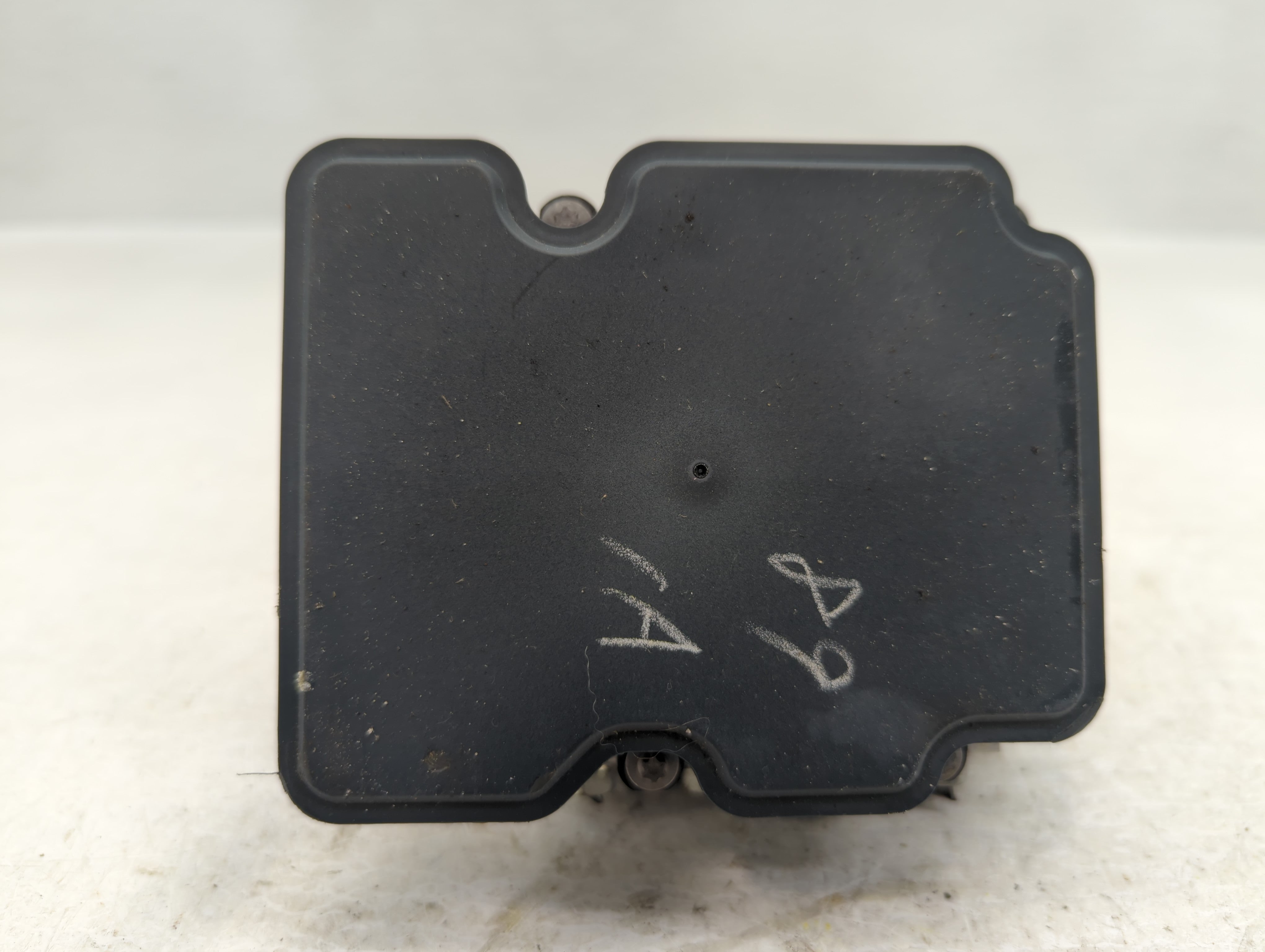 2017 Nissan Rogue Sport ABS Pump Control Module Replacement P/N:47660 6MA2A Fits OEM Used Auto Parts - Oemusedautoparts1.com