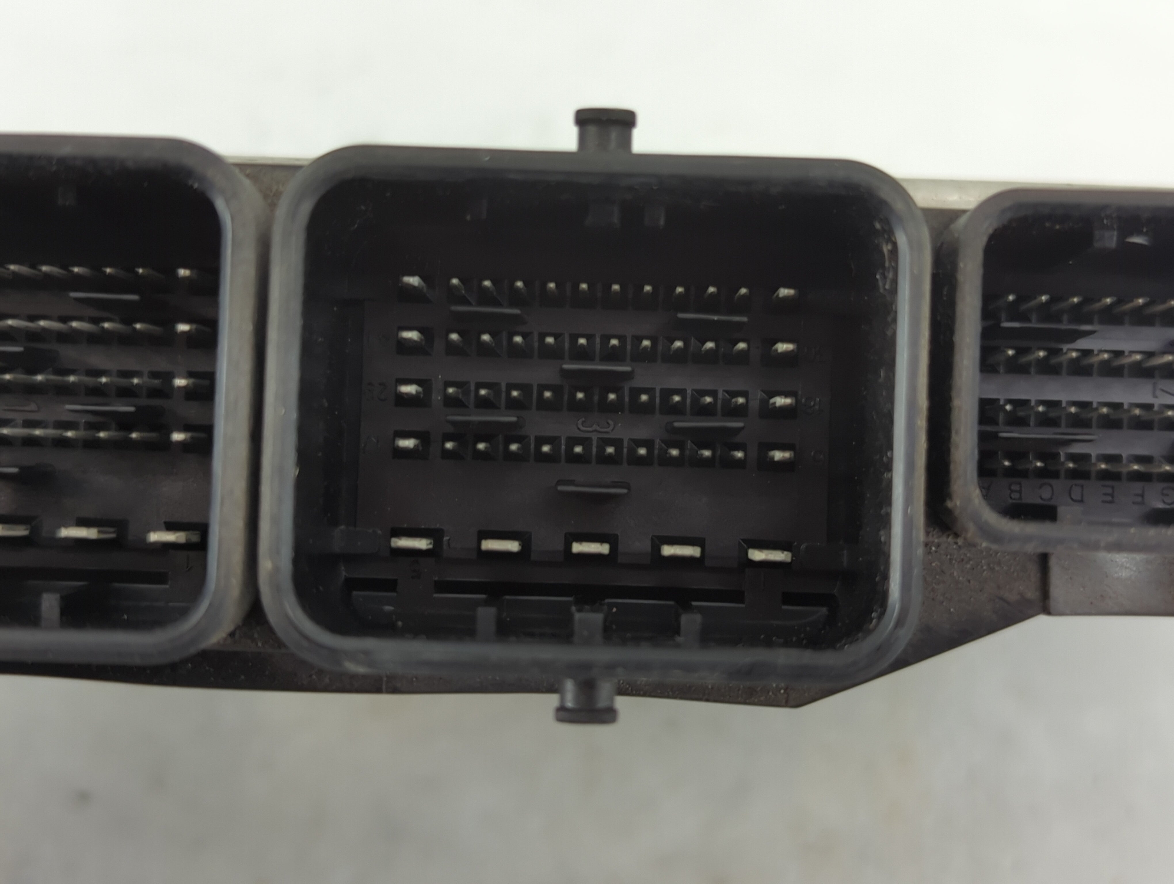 2011-2012 Mini Cooper Countryman PCM Engine Control Computer ECU ECM PCU OEM P/N:0 261 S06 661 7 620 984-01 Fits Fits 2011 2012 OEM Used Auto Parts - Oemusedautoparts1.com