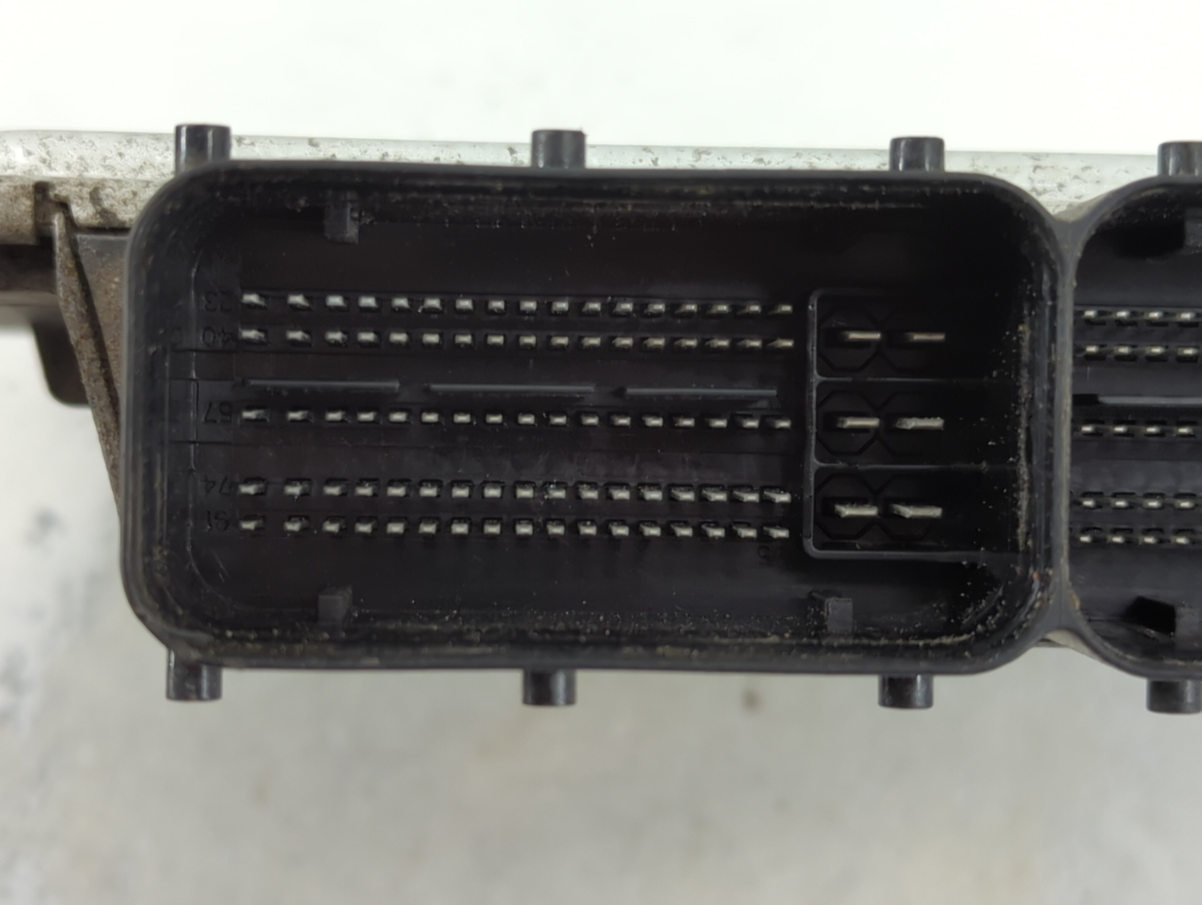 2016-2018 Kia Sorento PCM Engine Control Computer ECU ECM PCU OEM P/N:39100-2GGF1 39130-2GGF1 Fits Fits 2016 2017 2018 OEM Used Auto Parts - Oemusedautoparts1.com