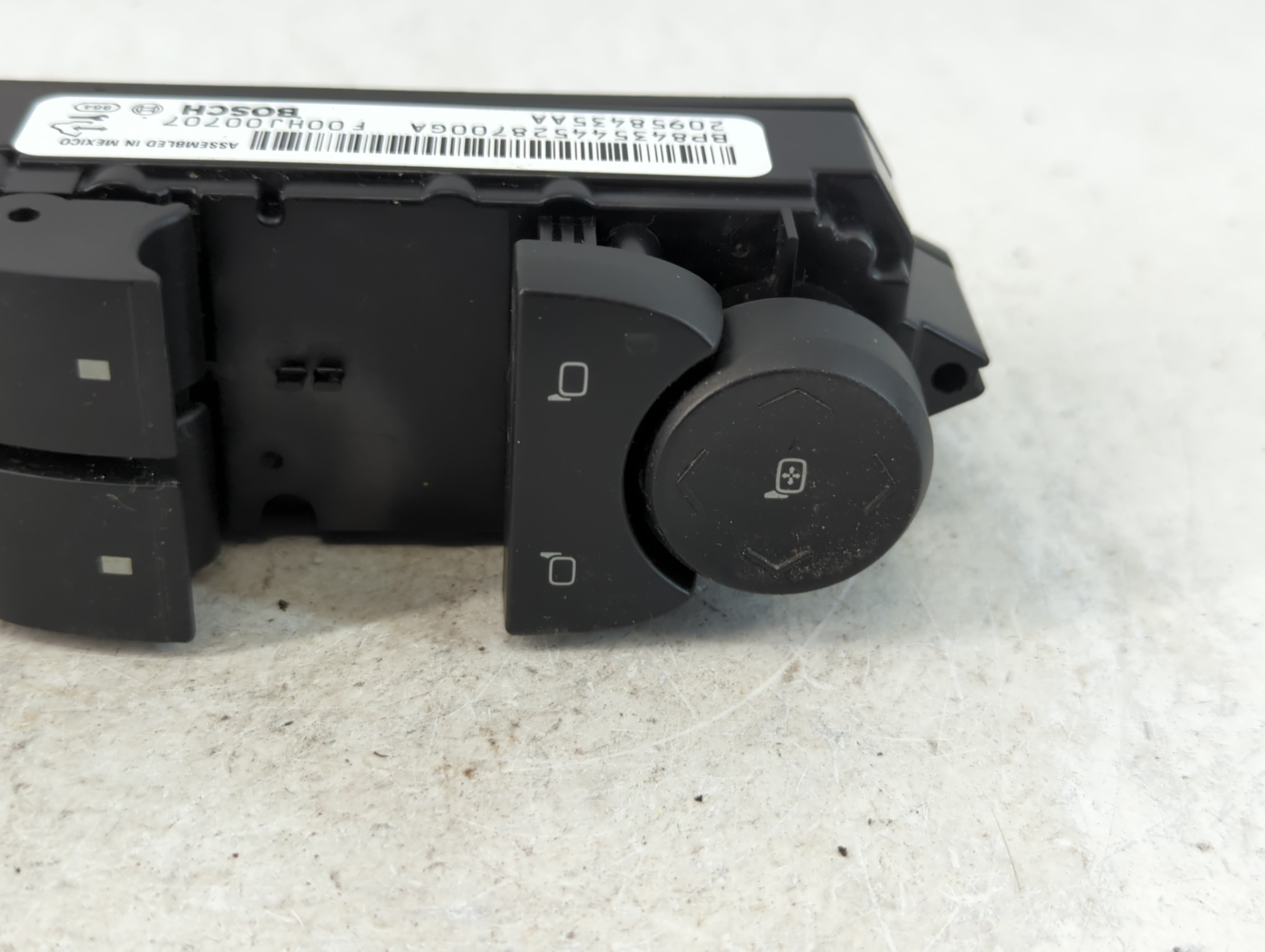 2010-2017 Buick Enclave Master Power Window Switch Replacement Driver Side Left P/N:20958435AA F00HJ00707 Fits OEM Used Auto Parts - Oemusedautoparts1.com