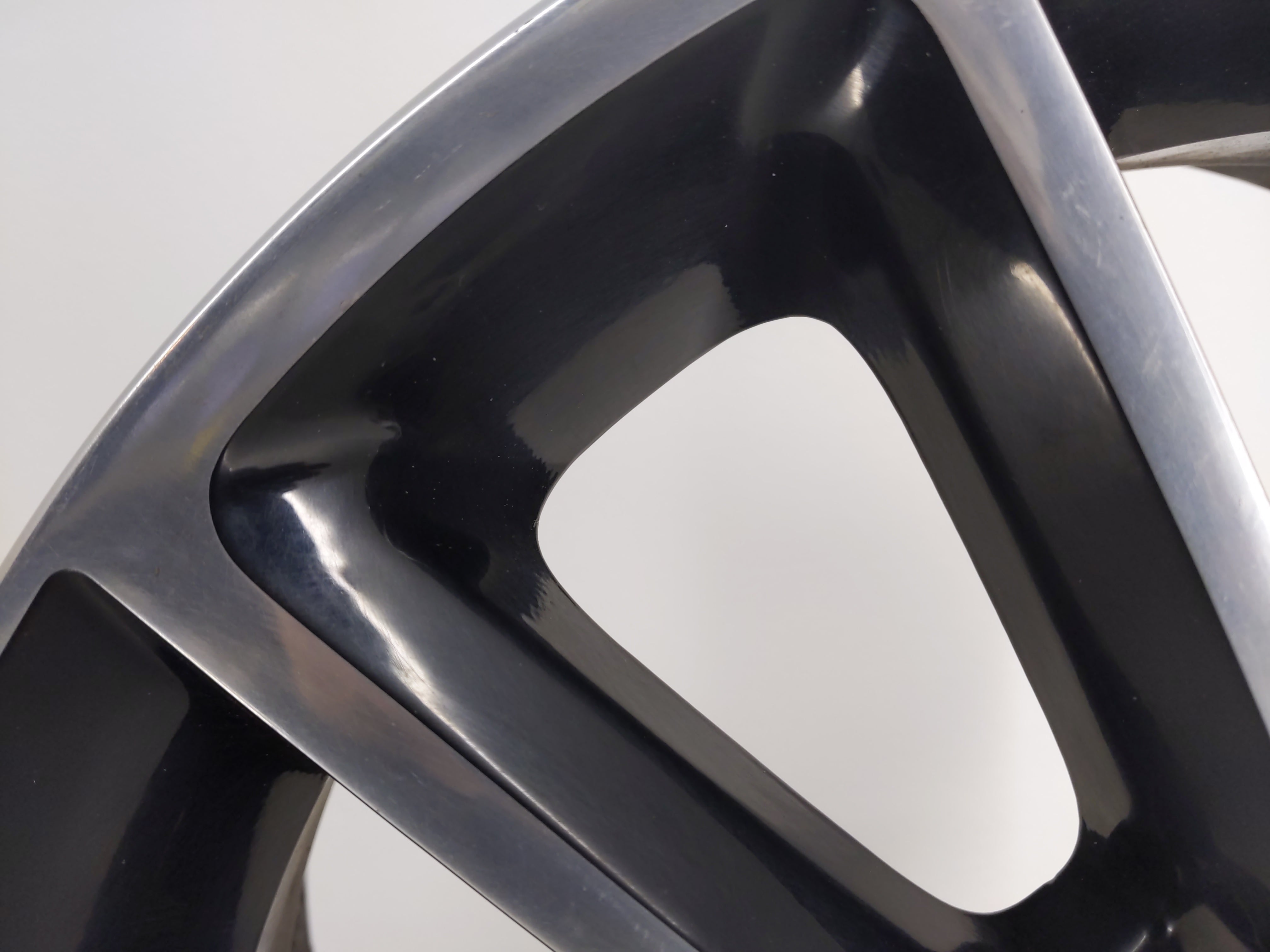 2013-2018 Dodge Grand Caravan Wheel Rim Oem - Oemusedautoparts1.com