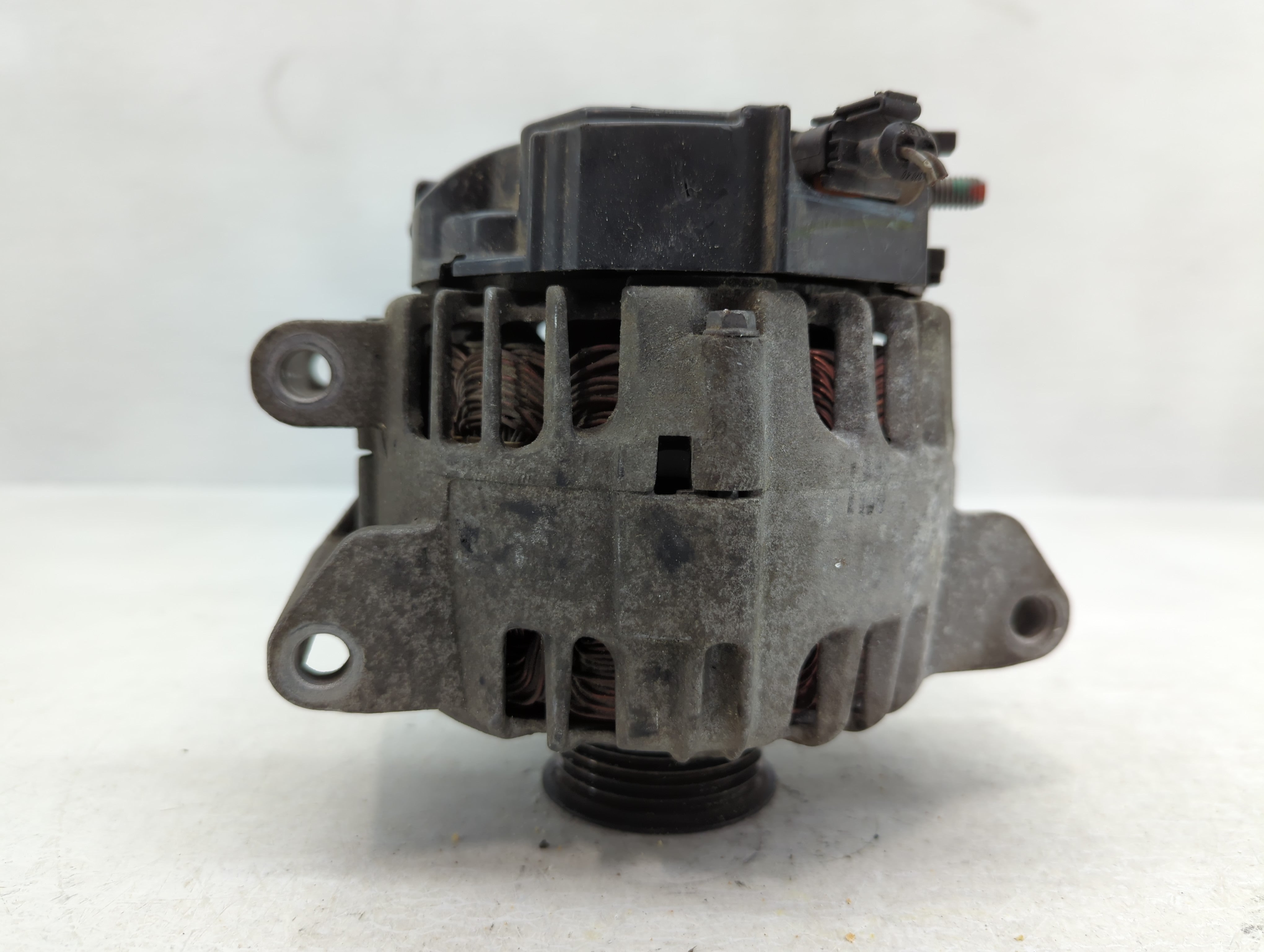 2010-2017 Chevrolet Equinox Alternator Replacement Generator Charging Assembly Engine OEM P/N:13500315 Fits OEM Used Auto Parts - Oemusedautoparts1.com