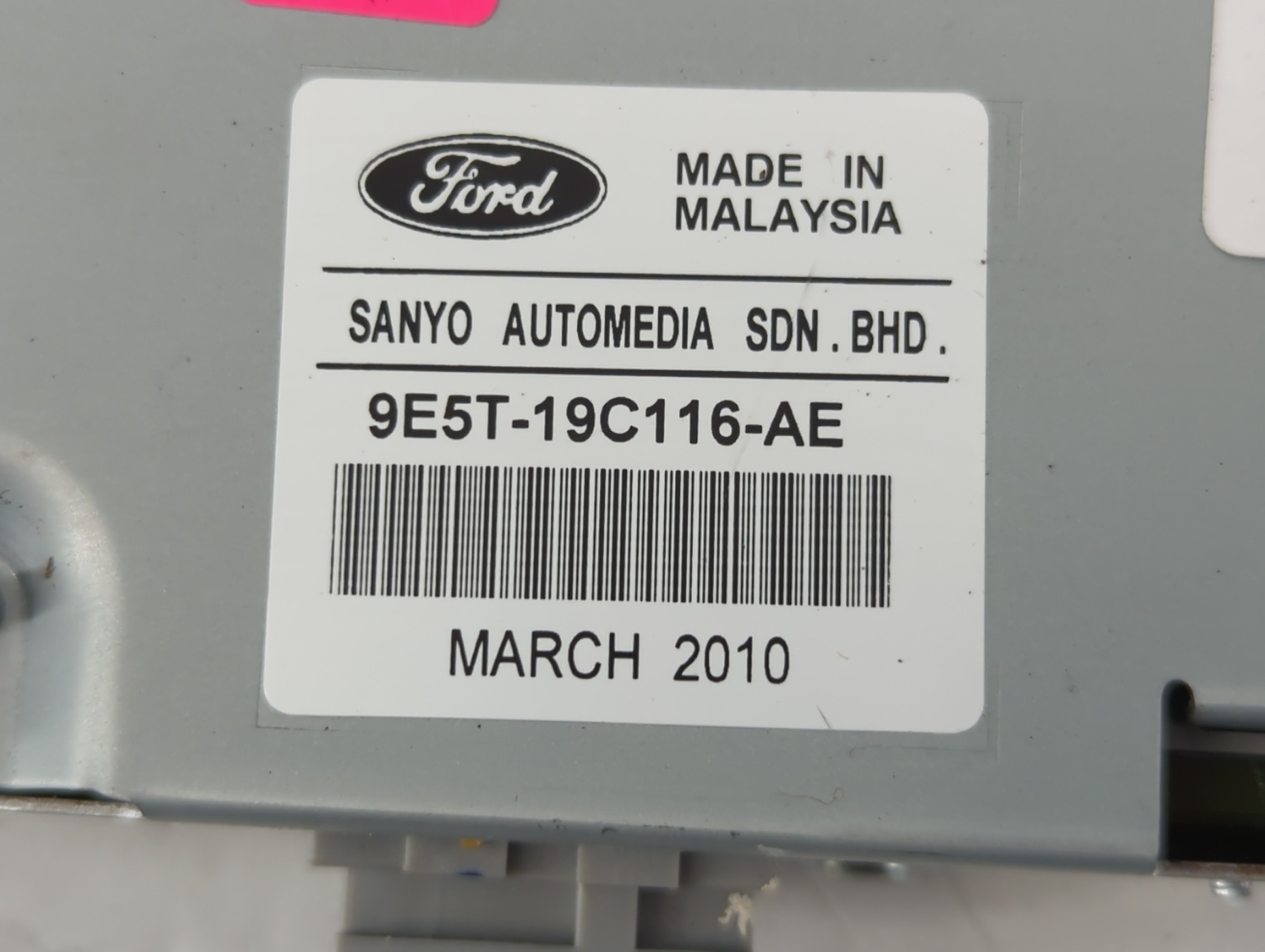 2010-2012 Ford Fusion Radio AM FM Cd Player Receiver Replacement P/N:9E5T-19C116-AE Fits Fits 2010 2011 2012 OEM Used Auto Parts - Oemusedautoparts1.com