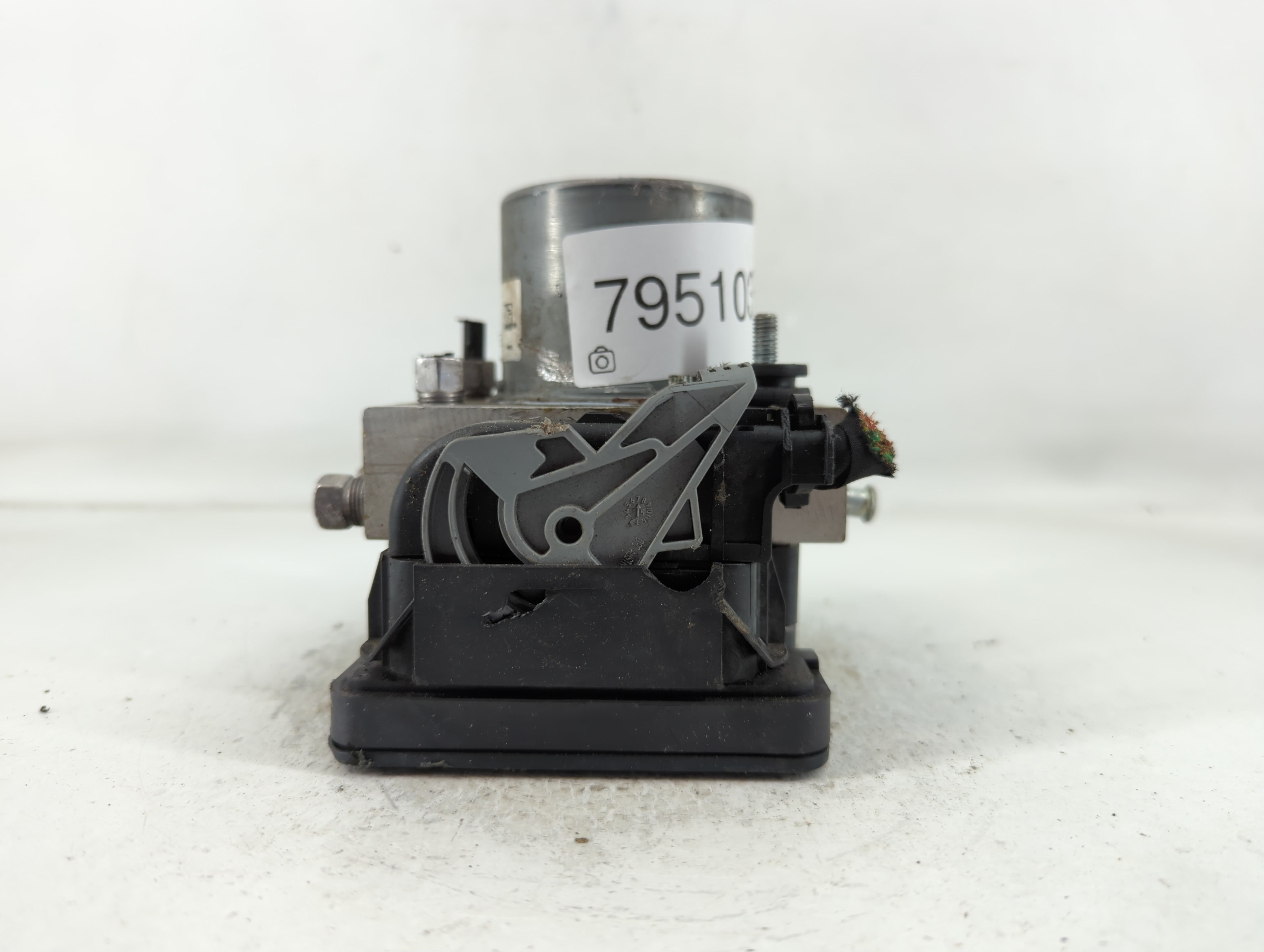 2017 Chrysler 200 ABS Pump Control Module Replacement P/N:P68253539AB Fits OEM Used Auto Parts - Oemusedautoparts1.com