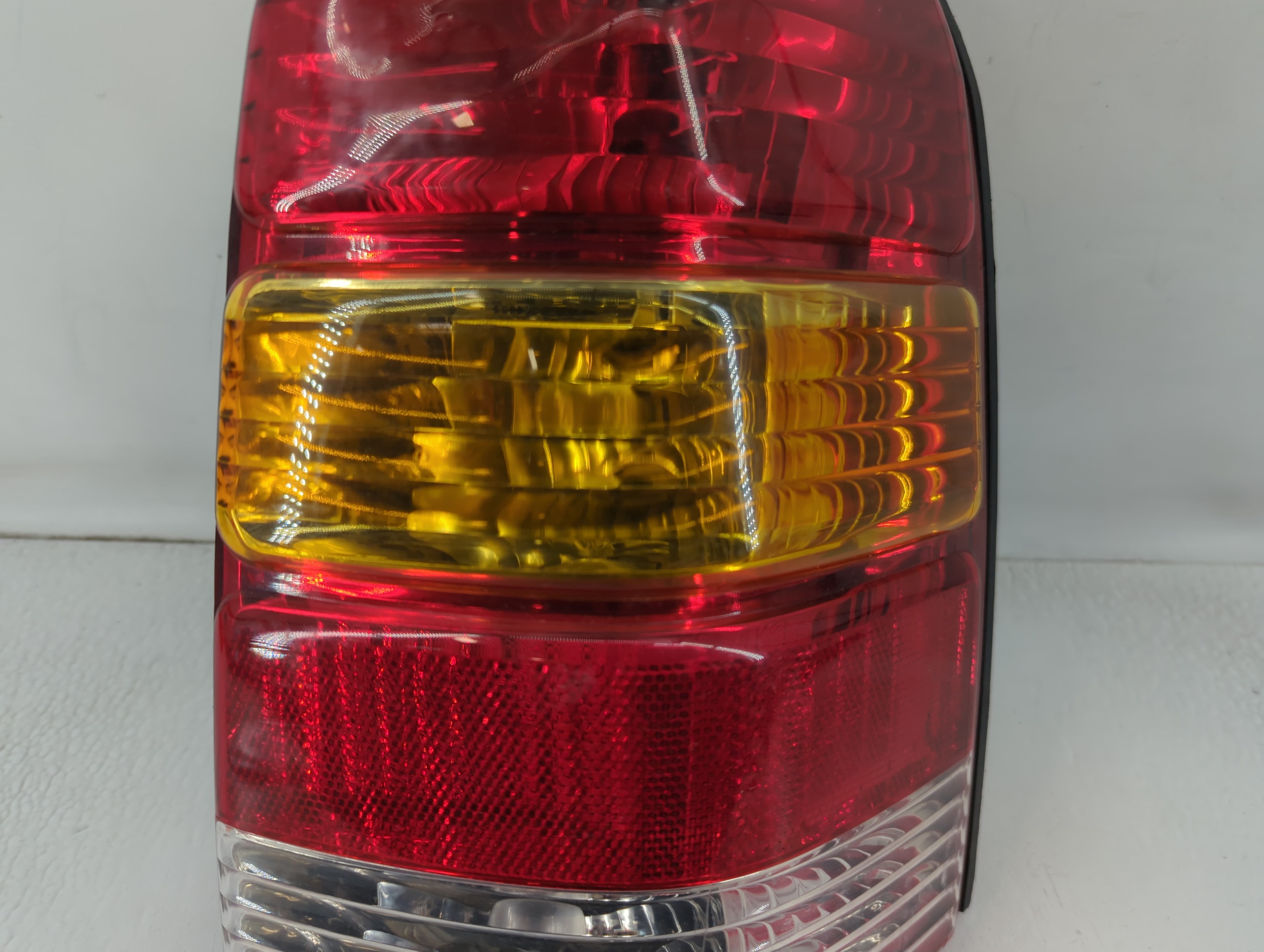 2001-2007 Ford Escape Tail Light Assembly Passenger Right OEM Fits Fits 2001 2002 2003 2004 2005 2006 2007 OEM Used Auto Parts - Oemusedautoparts1.com