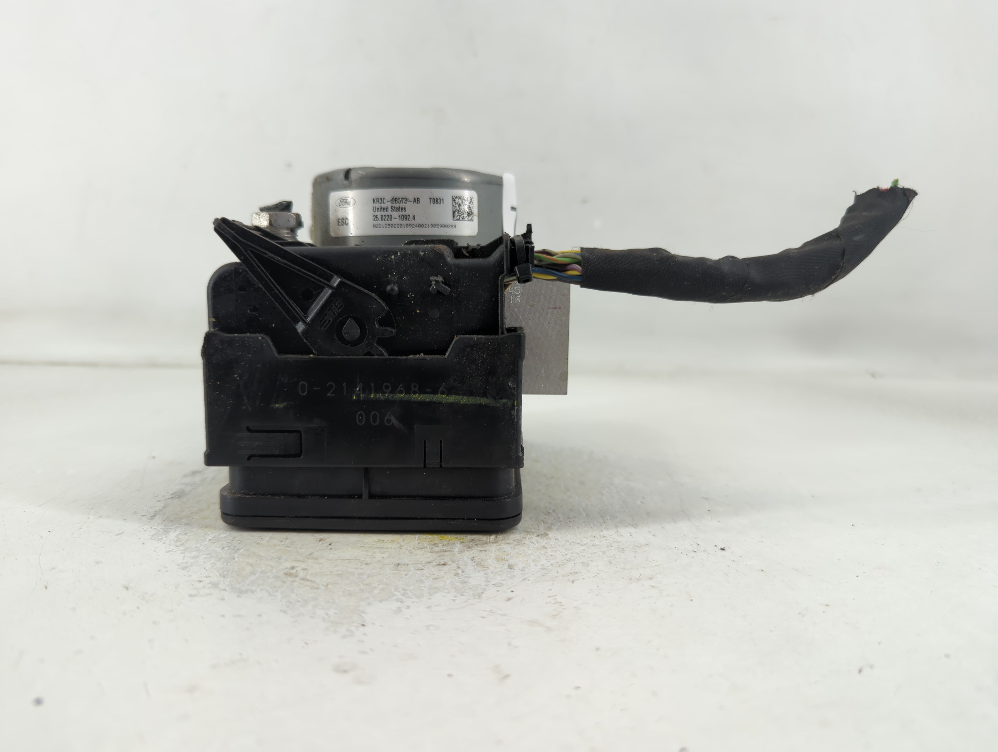 2019-2022 Ford Mustang ABS Pump Control Module Replacement P/N:KR3C-2B373-AB Fits Fits 2019 2020 2021 2022 OEM Used Auto Parts - Oemusedautoparts1.com