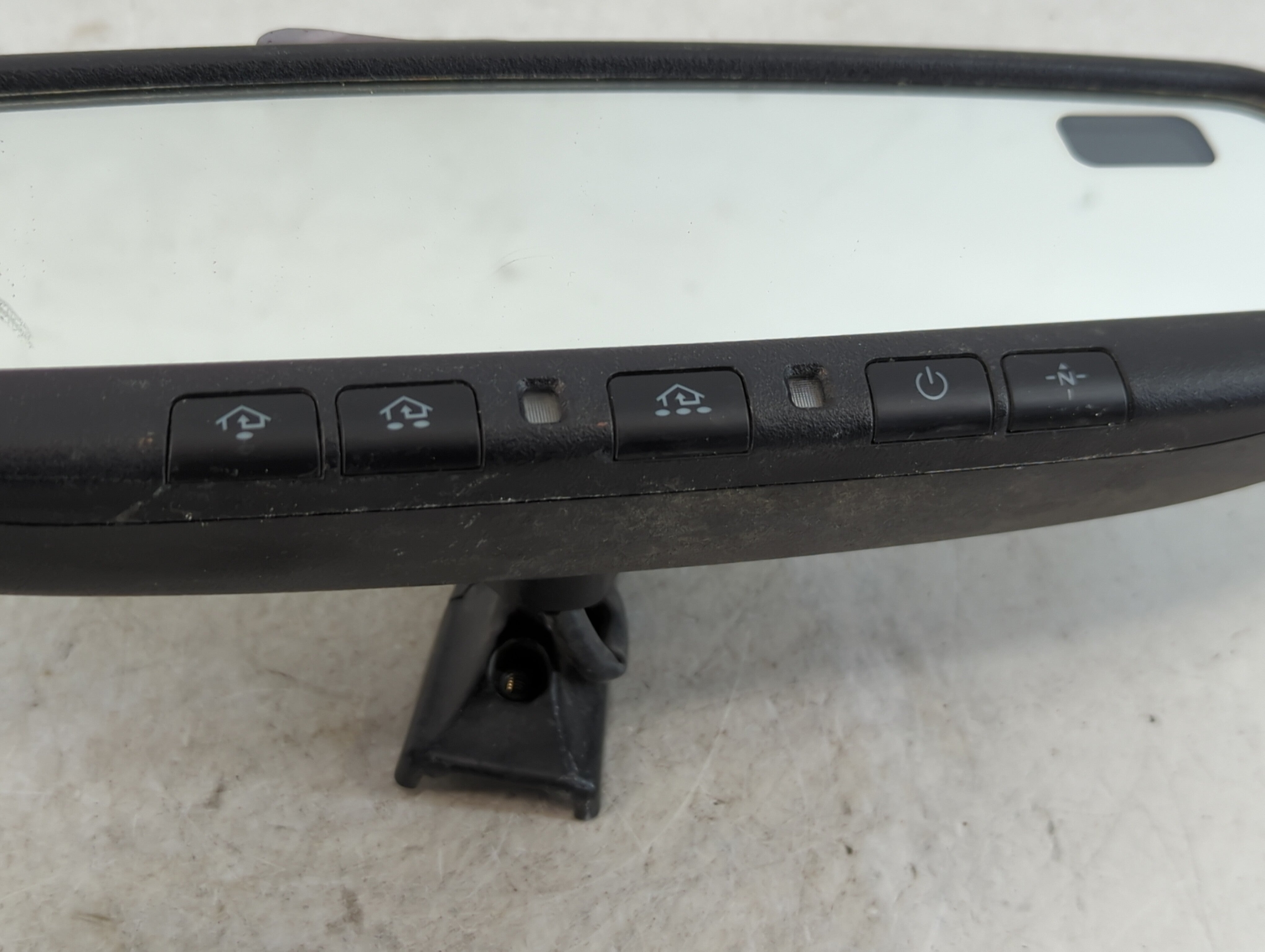 2014-2017 Toyota Tundra Interior Rear View Mirror Replacement OEM P/N:4112A-ZHAA Fits Fits 2014 2015 2016 2017 2018 2019 OEM Used Auto Parts - Oemusedautoparts1.com