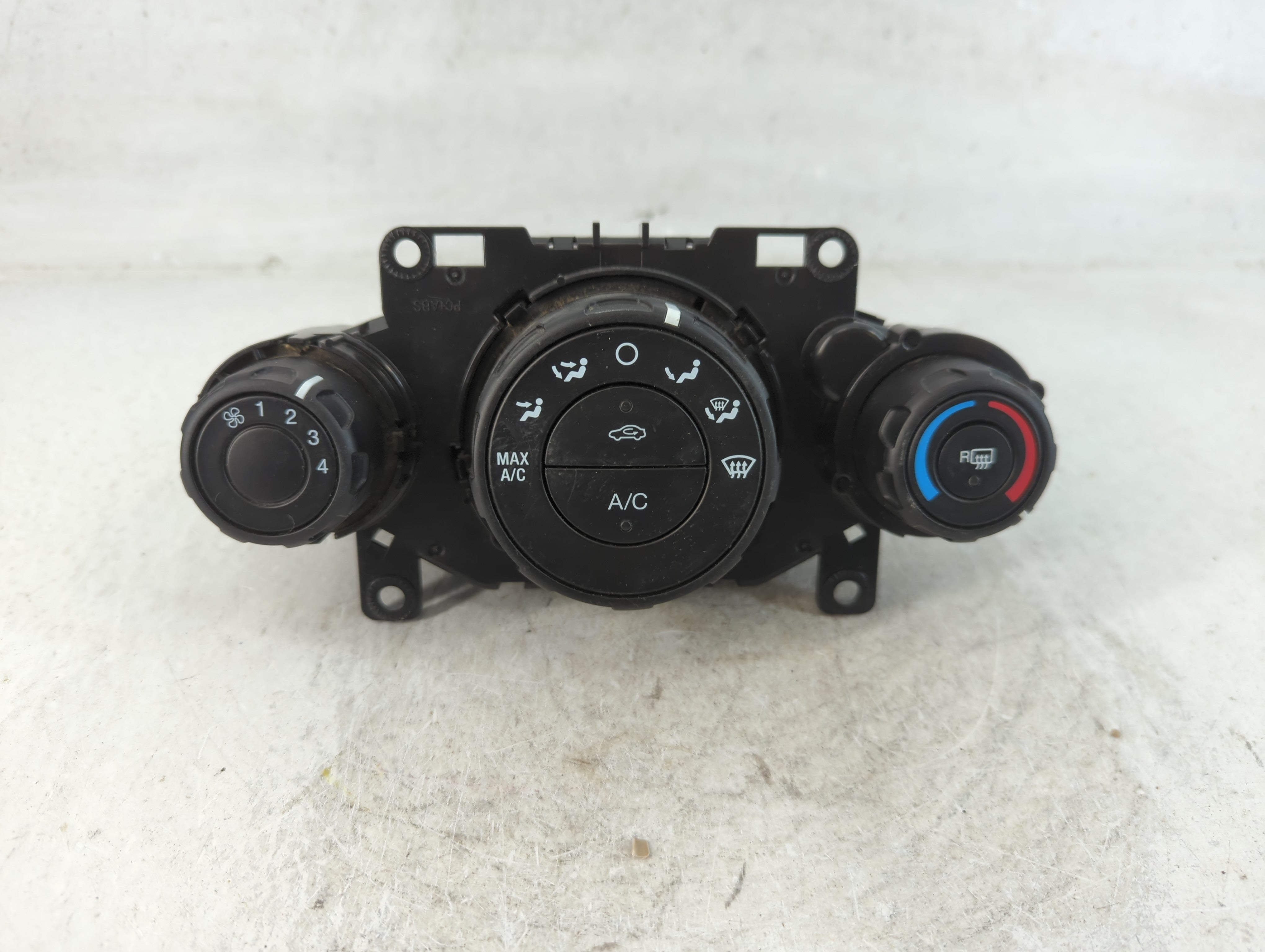 2014-2019 Ford Fiesta Ac Heater Rear Climate Control D2bt 19980 Ae - Oemusedautoparts1.com