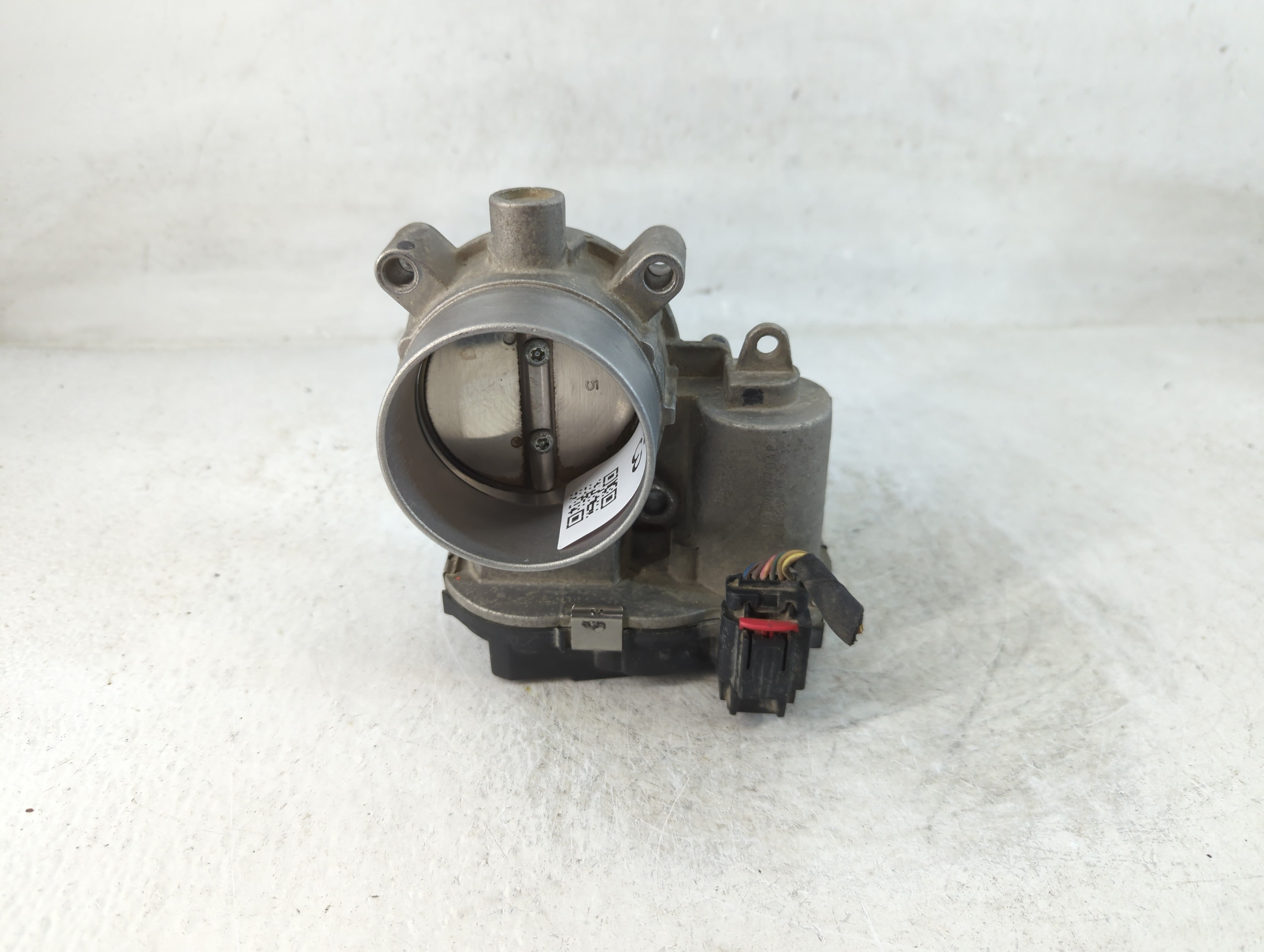 2015-2017 Chrysler 200 Throttle Body P/N:04891970AE Fits Fits 2014 2015 2016 2017 2018 2019 2020 2021 2022 OEM Used Auto Parts - Oemusedautoparts1.com