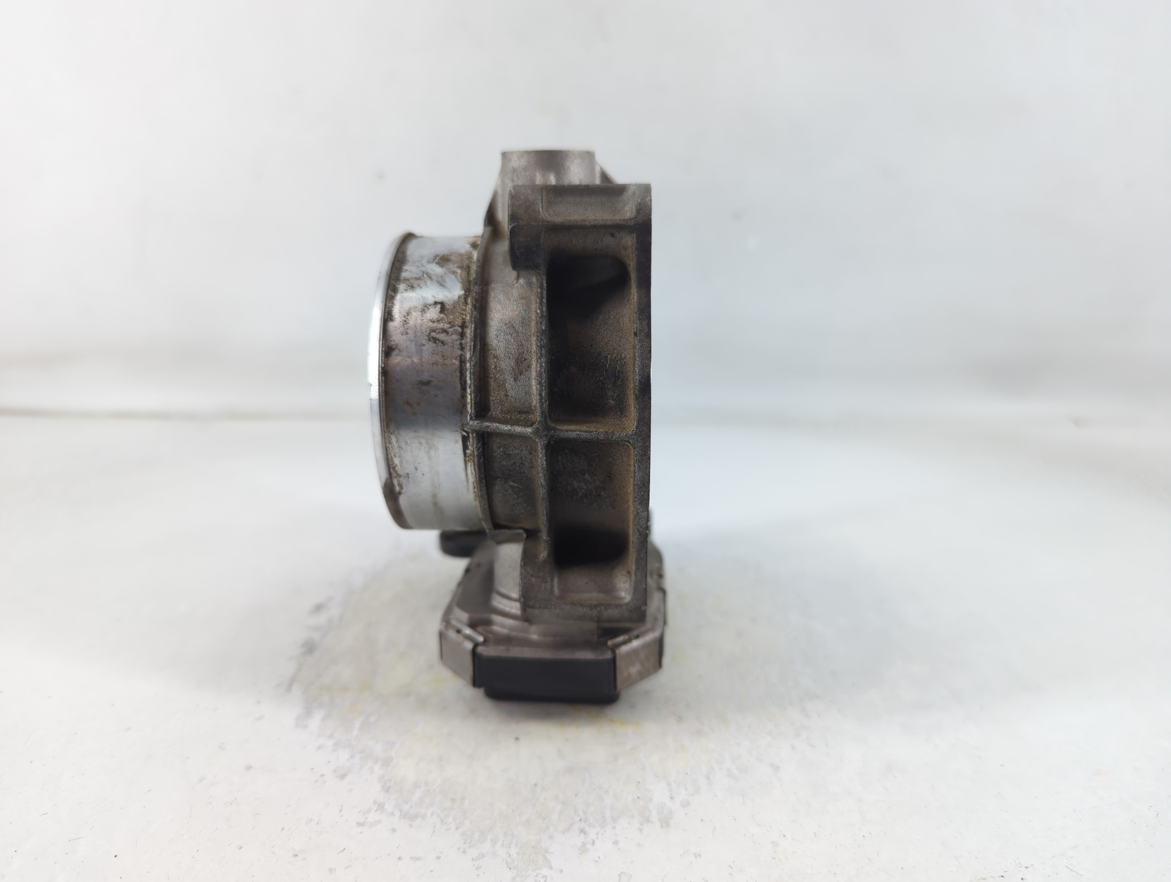 2017-2022 Chevrolet Traverse Throttle Body P/N:12632172BA Fits Fits 2012 2013 2014 2015 2016 2017 2018 2019 2020 2021 2022 OEM Used Auto Parts - Oemusedautoparts1.com