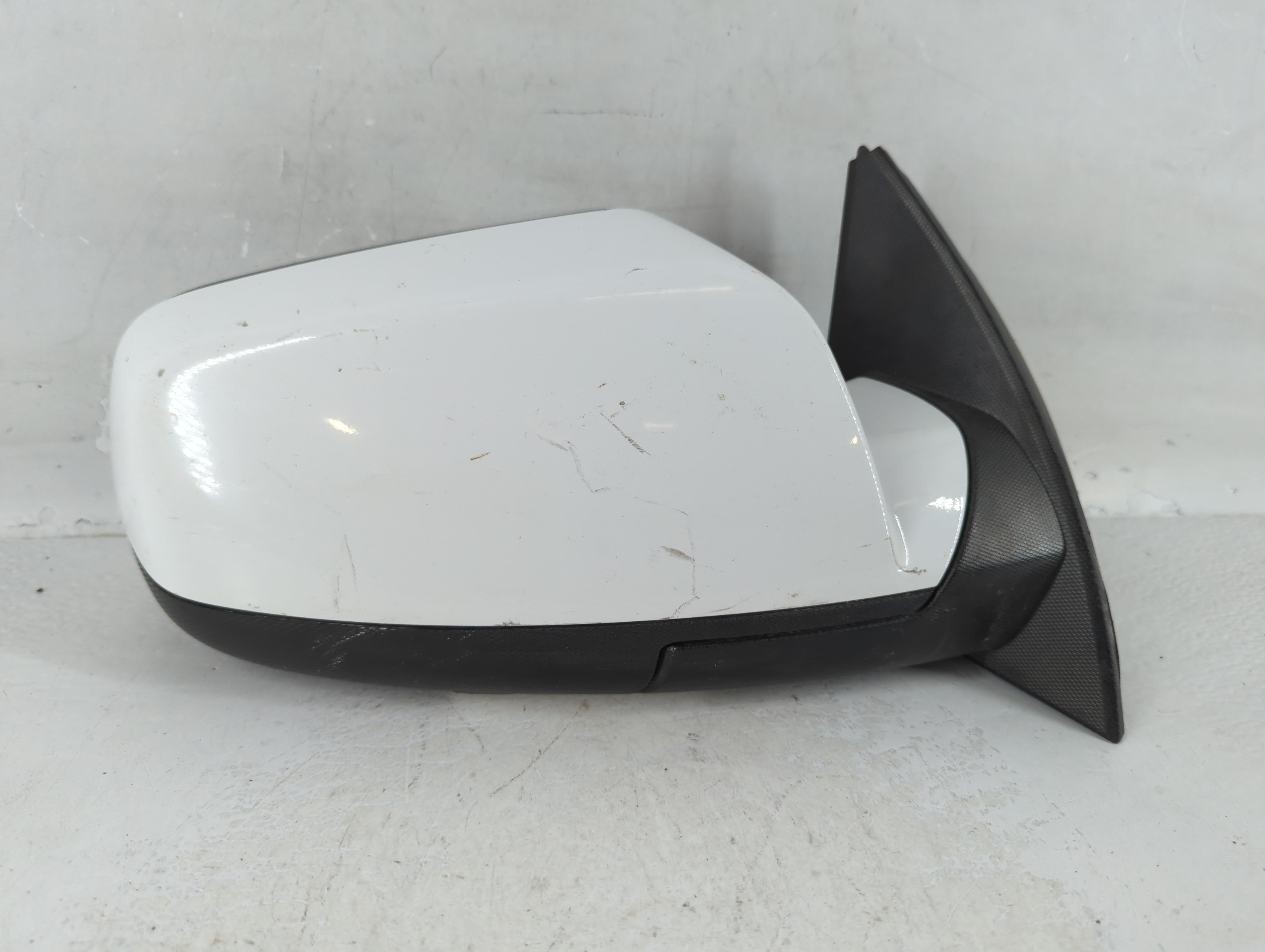 2011-2014 Chevrolet Equinox Side Mirror Replacement Passenger Right View Door Mirror P/N:22818292 Fits Fits 2011 2012 2013 2014 OEM Used Auto Parts - Oemusedautoparts1.com