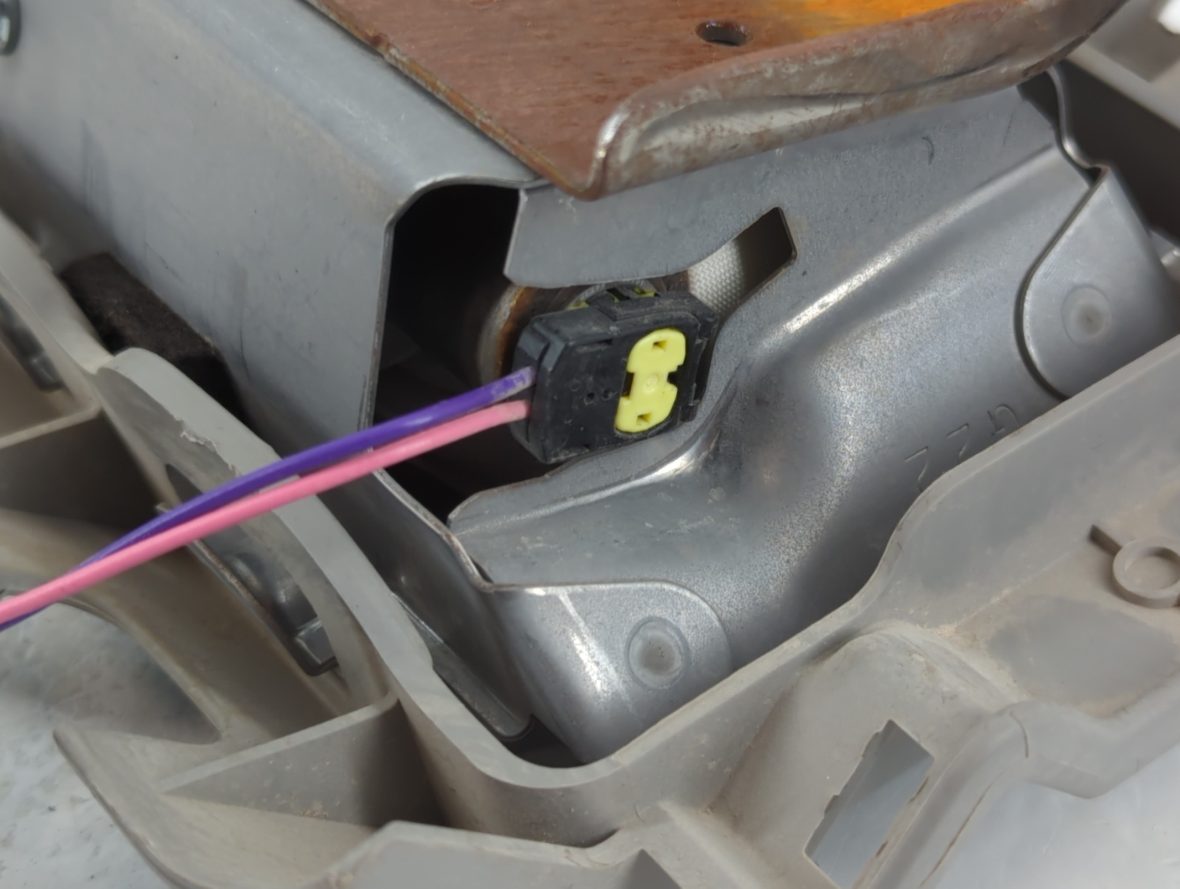 2015 Subaru Forester Air Bag Driver Left Knee OEM P/N:445494 0589-P1-0047 Fits OEM Used Auto Parts - Oemusedautoparts1.com
