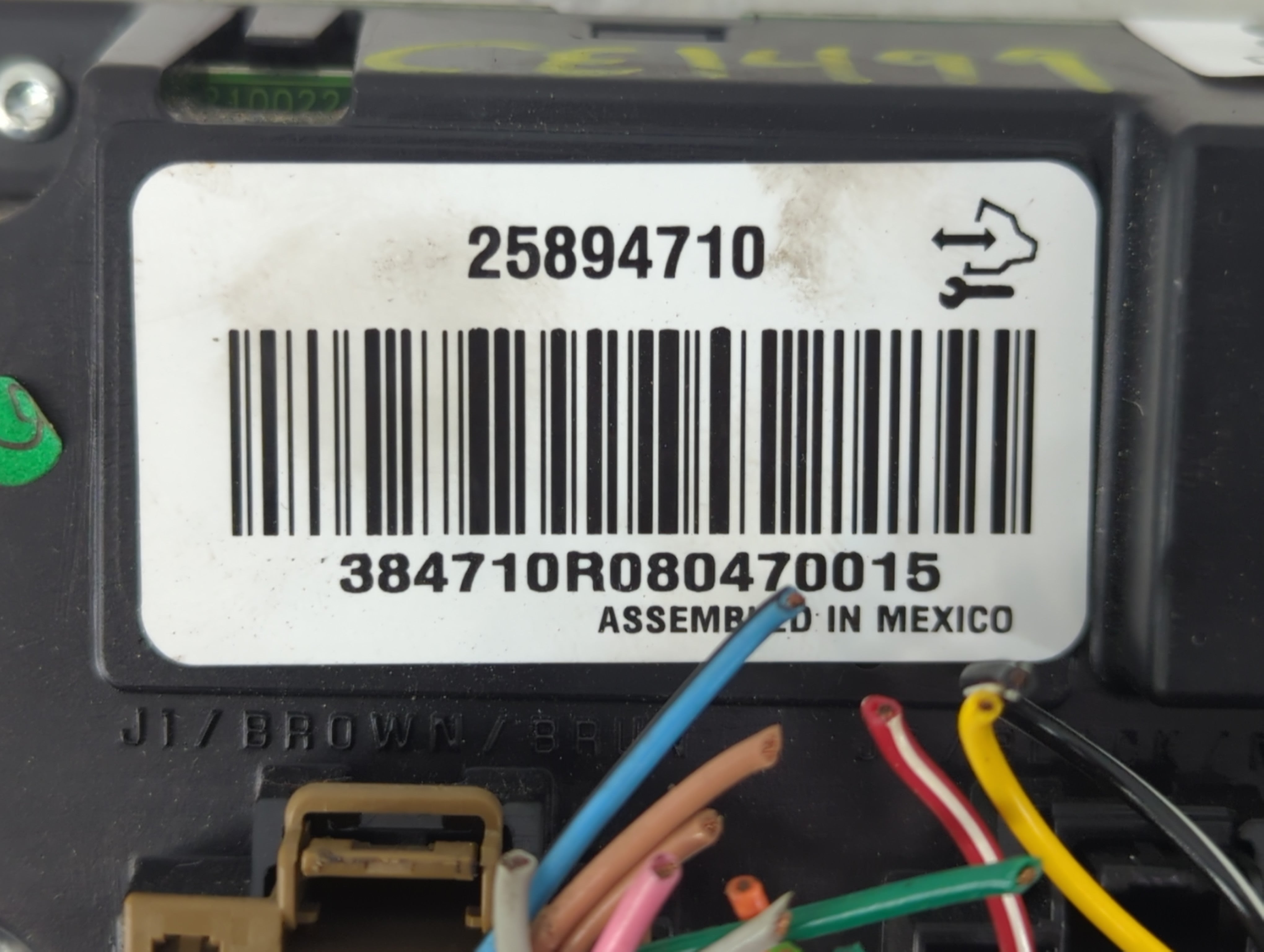 2008 Saturn Outlook Climate Control Module Temperature AC/Heater Replacement P/N:25894710 Fits OEM Used Auto Parts - Oemusedautoparts1.com