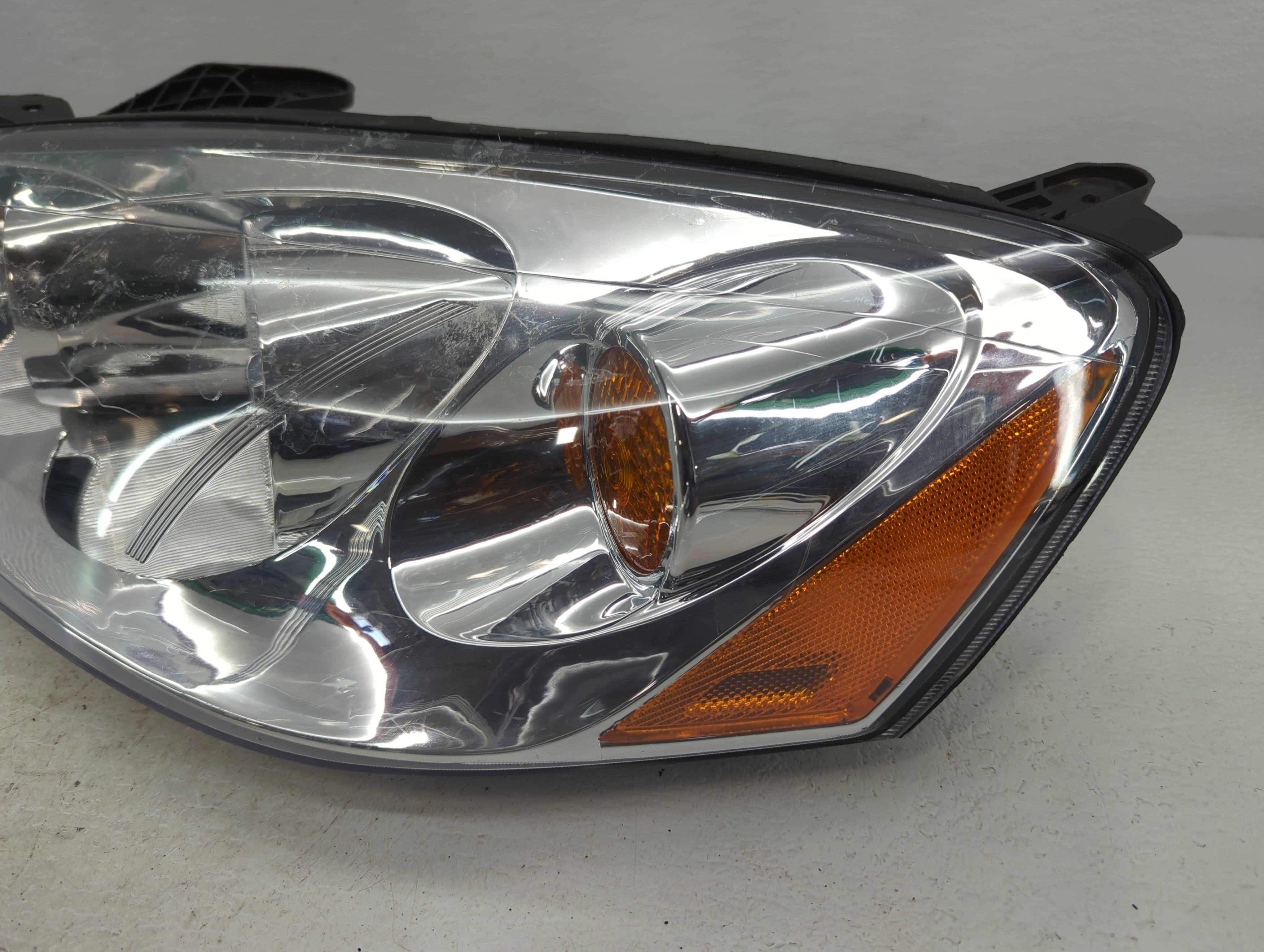 2006-2006 Saturn Vue Driver Left Oem Head Light Headlight Lamp - Oemusedautoparts1.com
