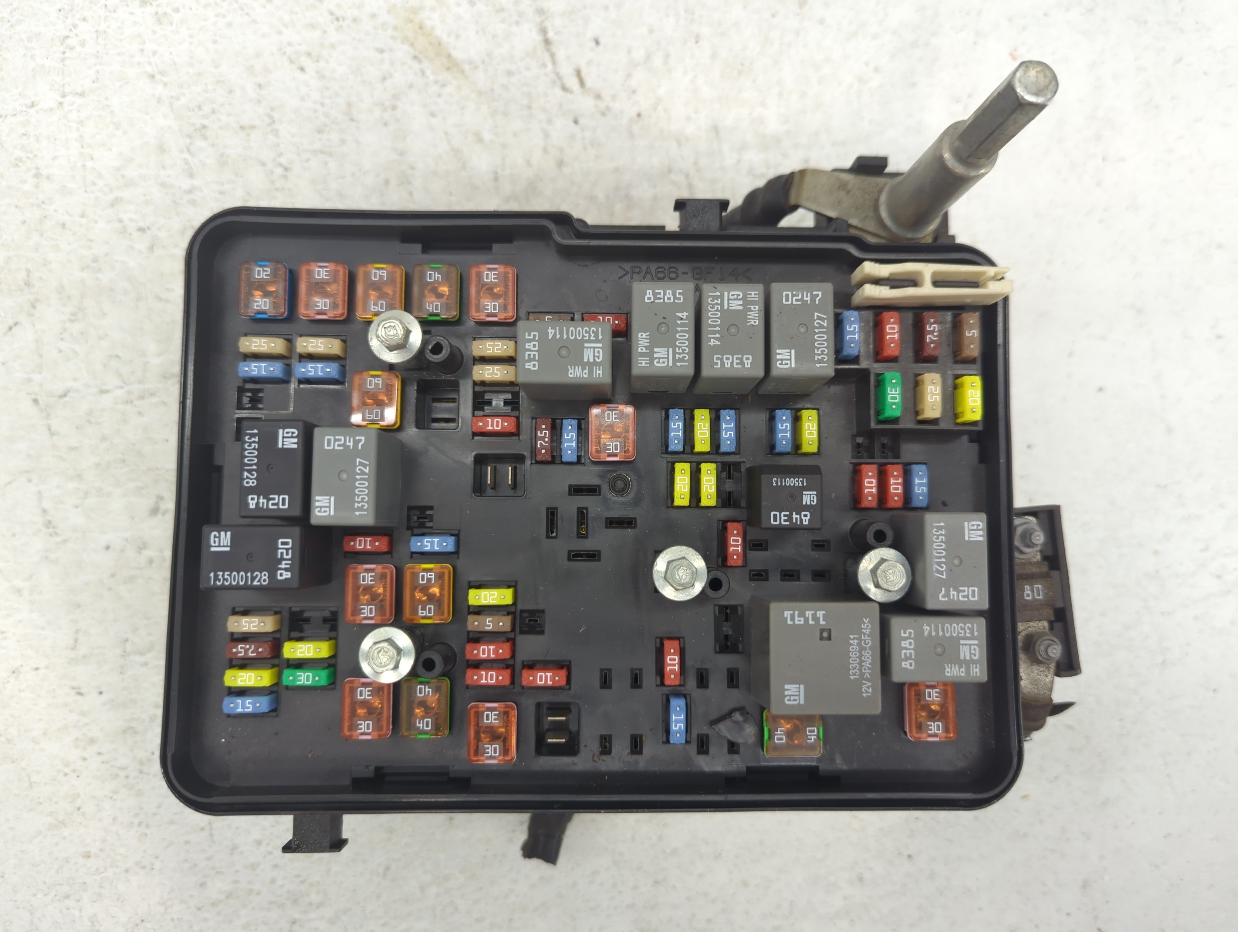 2012 Chevrolet Equinox Fusebox Fuse Box Panel Relay Module P/N:22865686 01 22796250 02 Fits OEM Used Auto Parts - Oemusedautoparts1.com