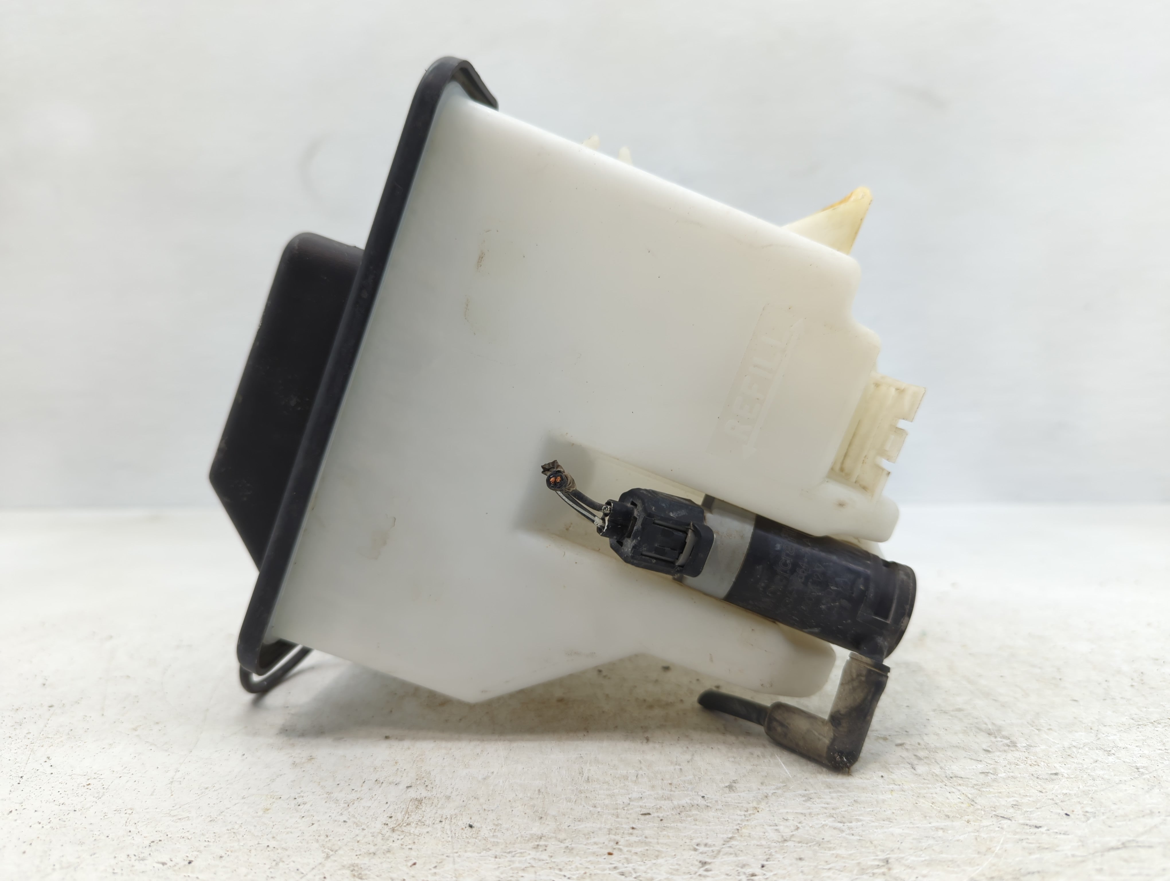2007-2008 Ford F-150 Windshield Washer Fluid Reservoir Bottle Oem - Oemusedautoparts1.com