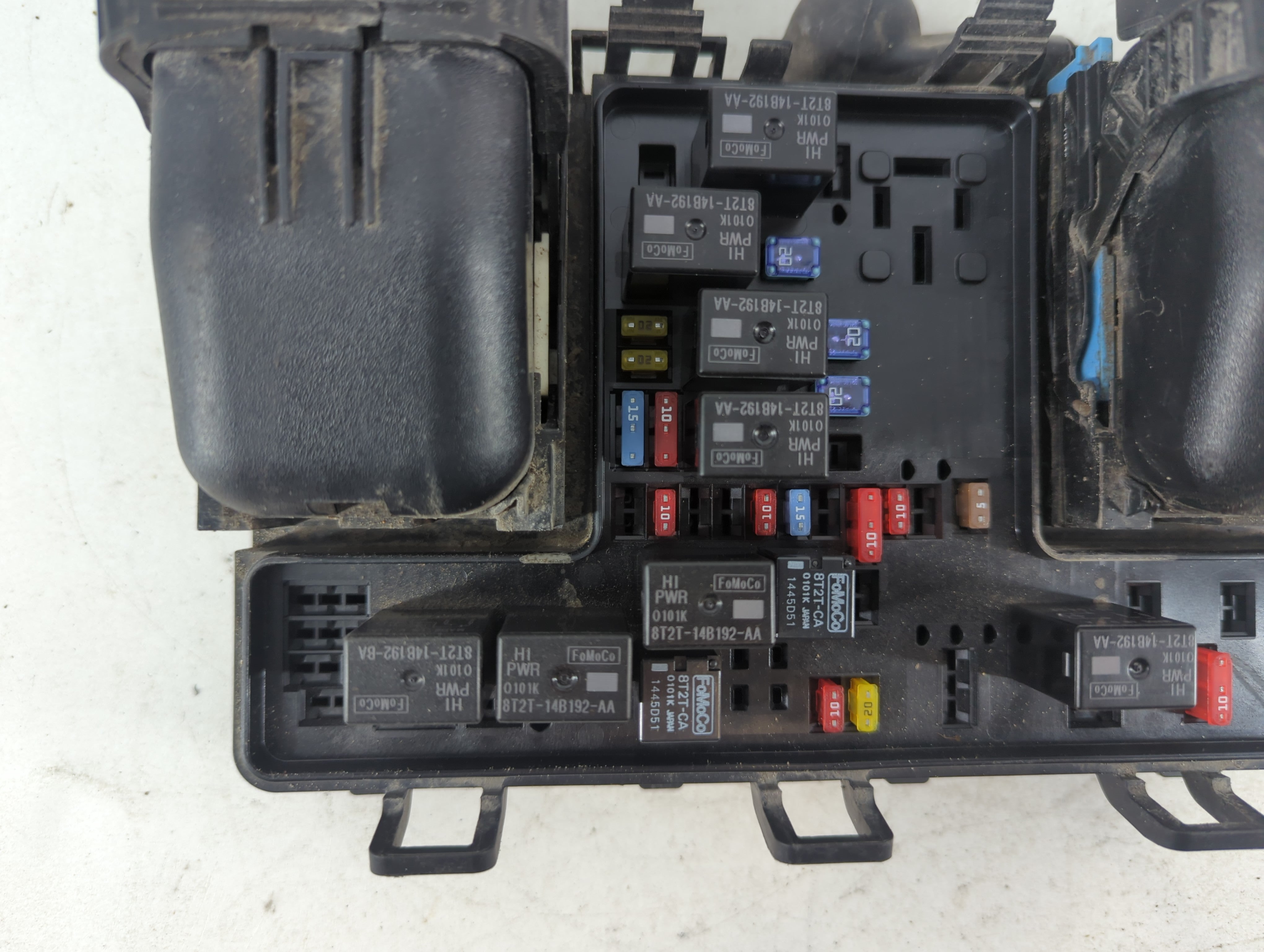 2015-2016 Ford Fusion Fusebox Fuse Box Panel Relay Module P/N:DG9T14A075AA Fits Fits 2015 2016 OEM Used Auto Parts - Oemusedautoparts1.com