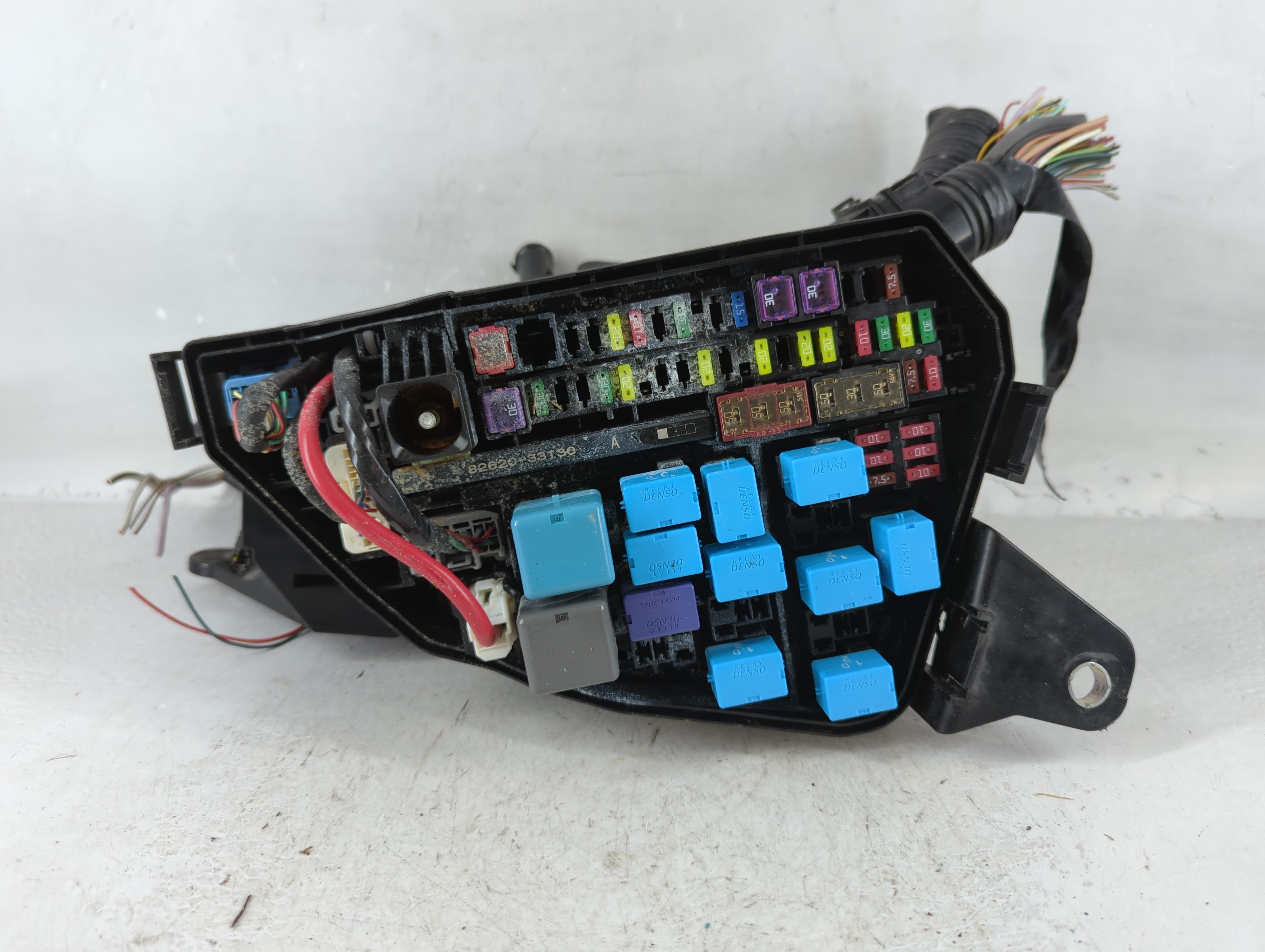 2019-2022 Toyota Rav4 Fusebox Fuse Box Panel Relay Module P/N:82662-0R240 Fits Fits 2019 2020 2021 2022 OEM Used Auto Parts - Oemusedautoparts1.com