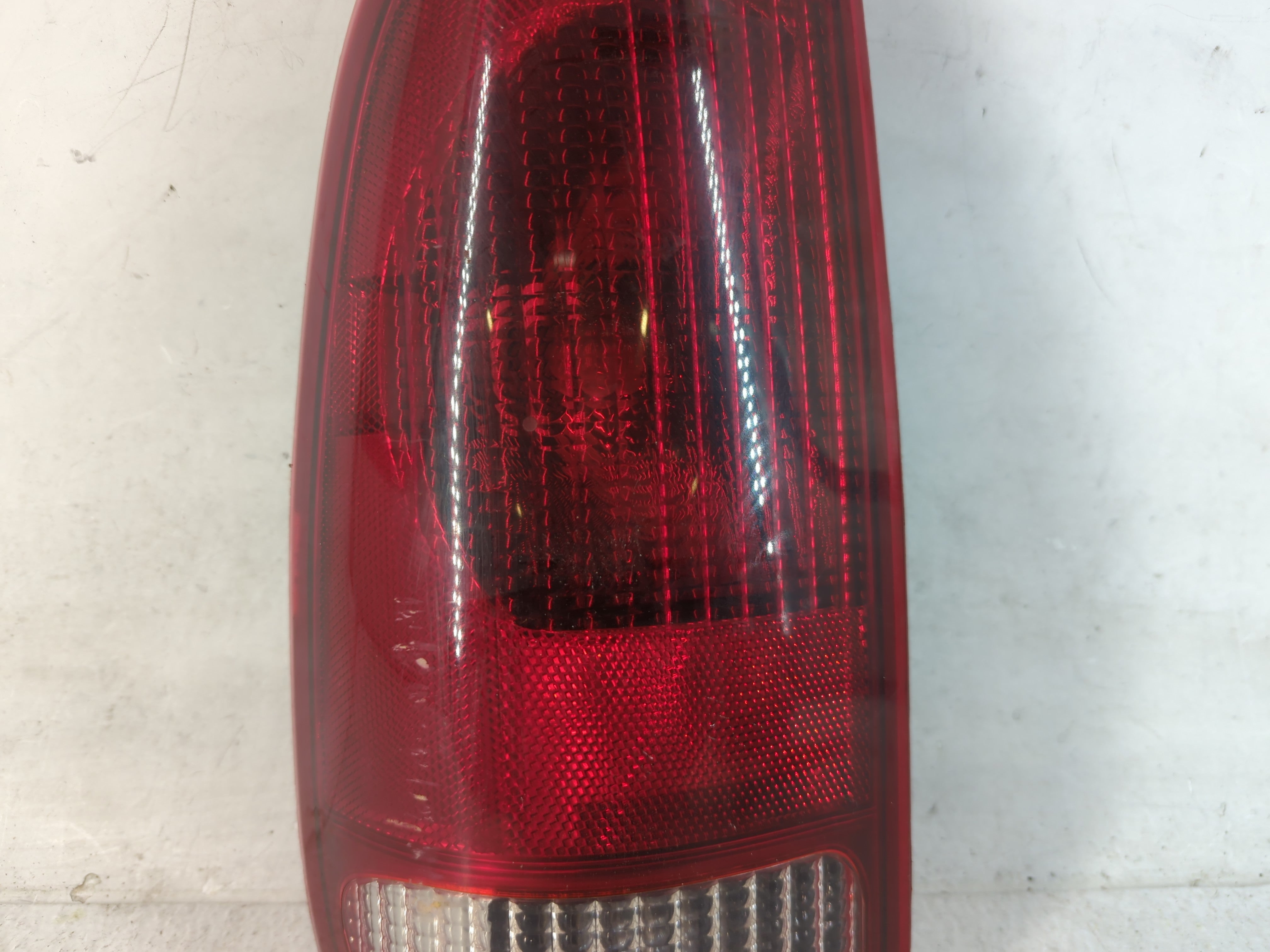 1997-2004 Ford F-150 Tail Light Assembly Driver Left OEM P/N:T00L-44ZH-140 Fits OEM Used Auto Parts - Oemusedautoparts1.com