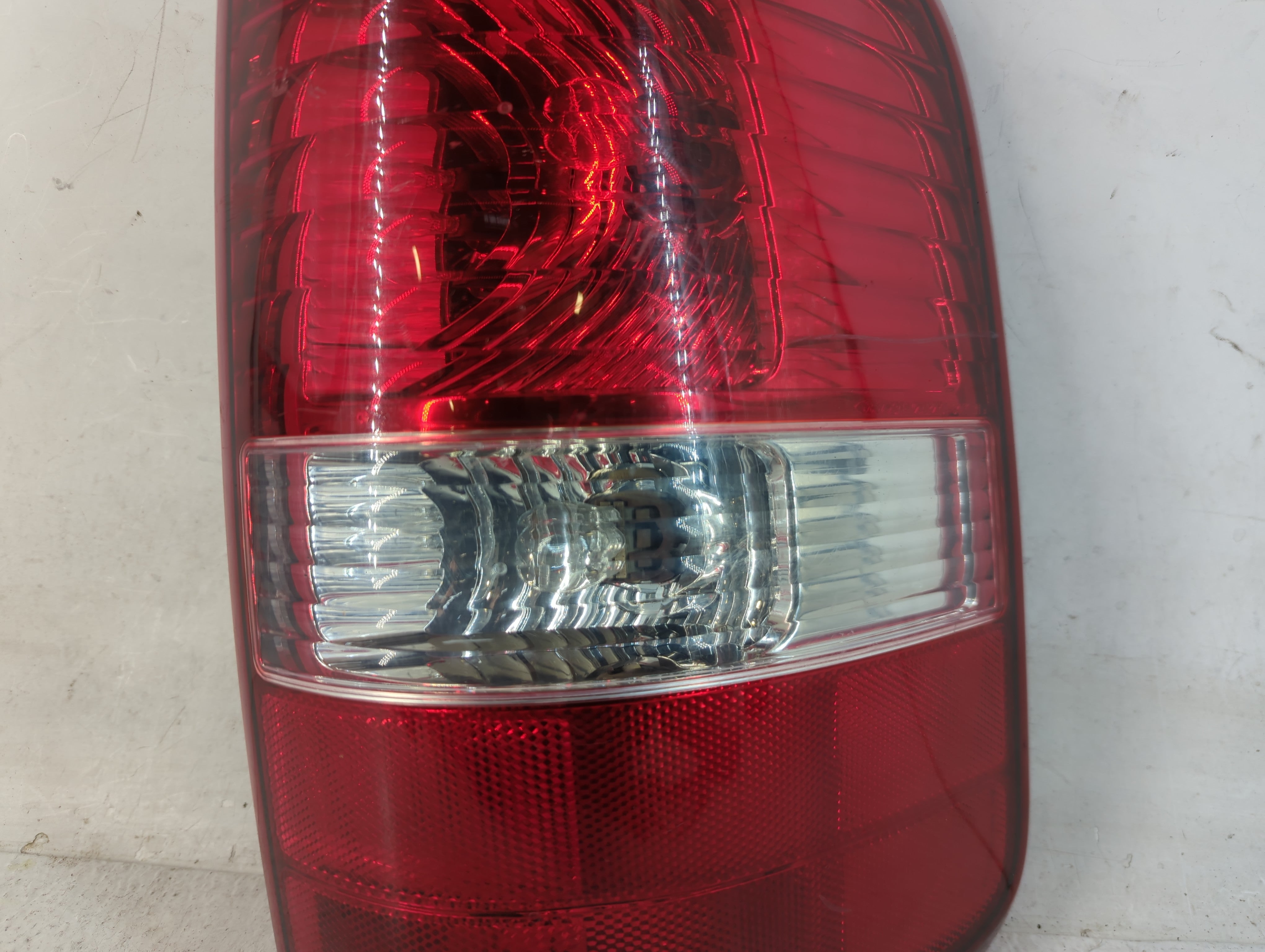 2004-2008 Ford F-150 Tail Light Assembly Passenger Right OEM P/N:4L34-13B504-A Fits Fits 2004 2005 2006 2007 2008 OEM Used Auto Parts - Oemusedautoparts1.com