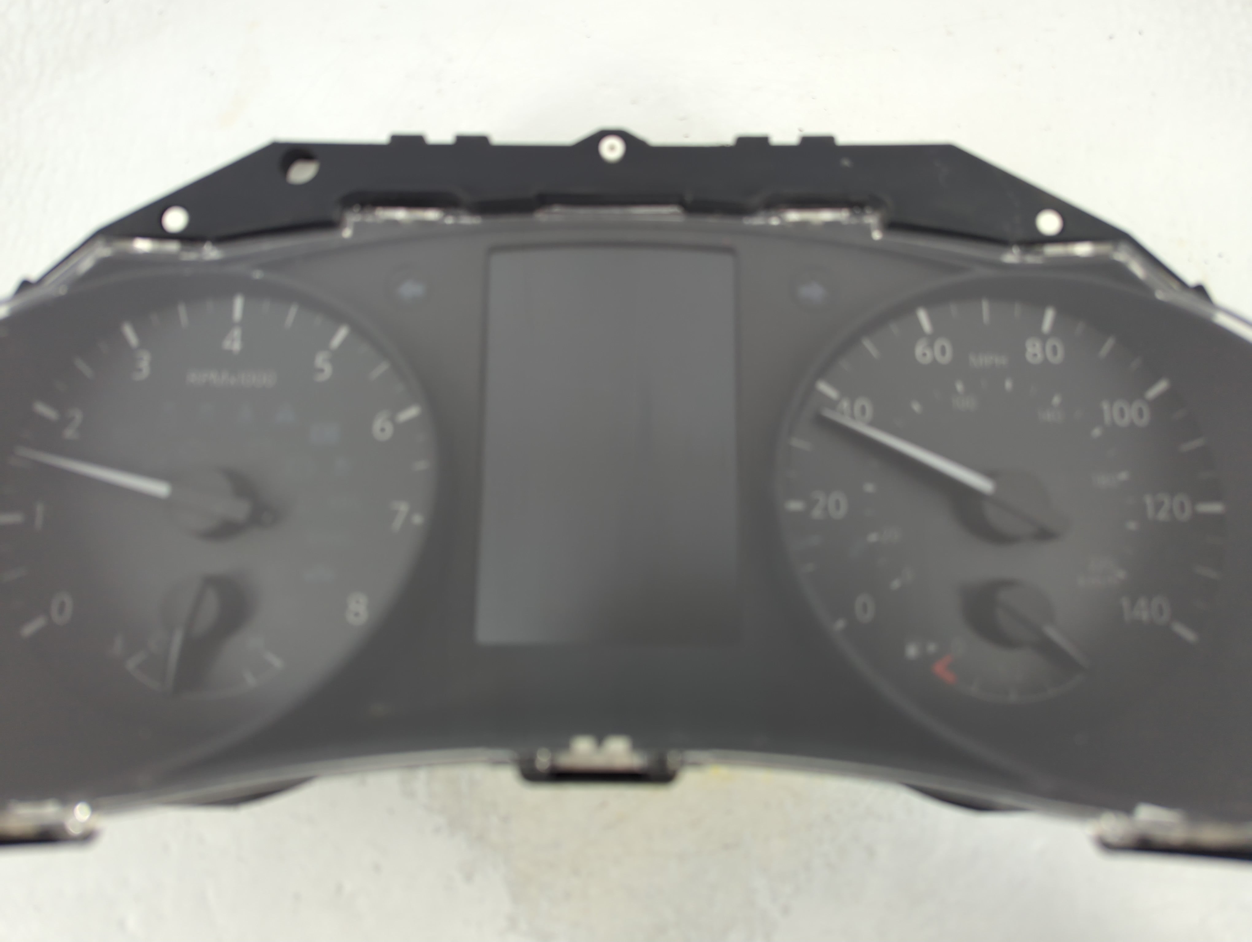2019 Nissan Rogue Sport Instrument Cluster Speedometer Gauges P/N:6MM0A/LV2K 1905280356 Fits OEM Used Auto Parts - Oemusedautoparts1.com