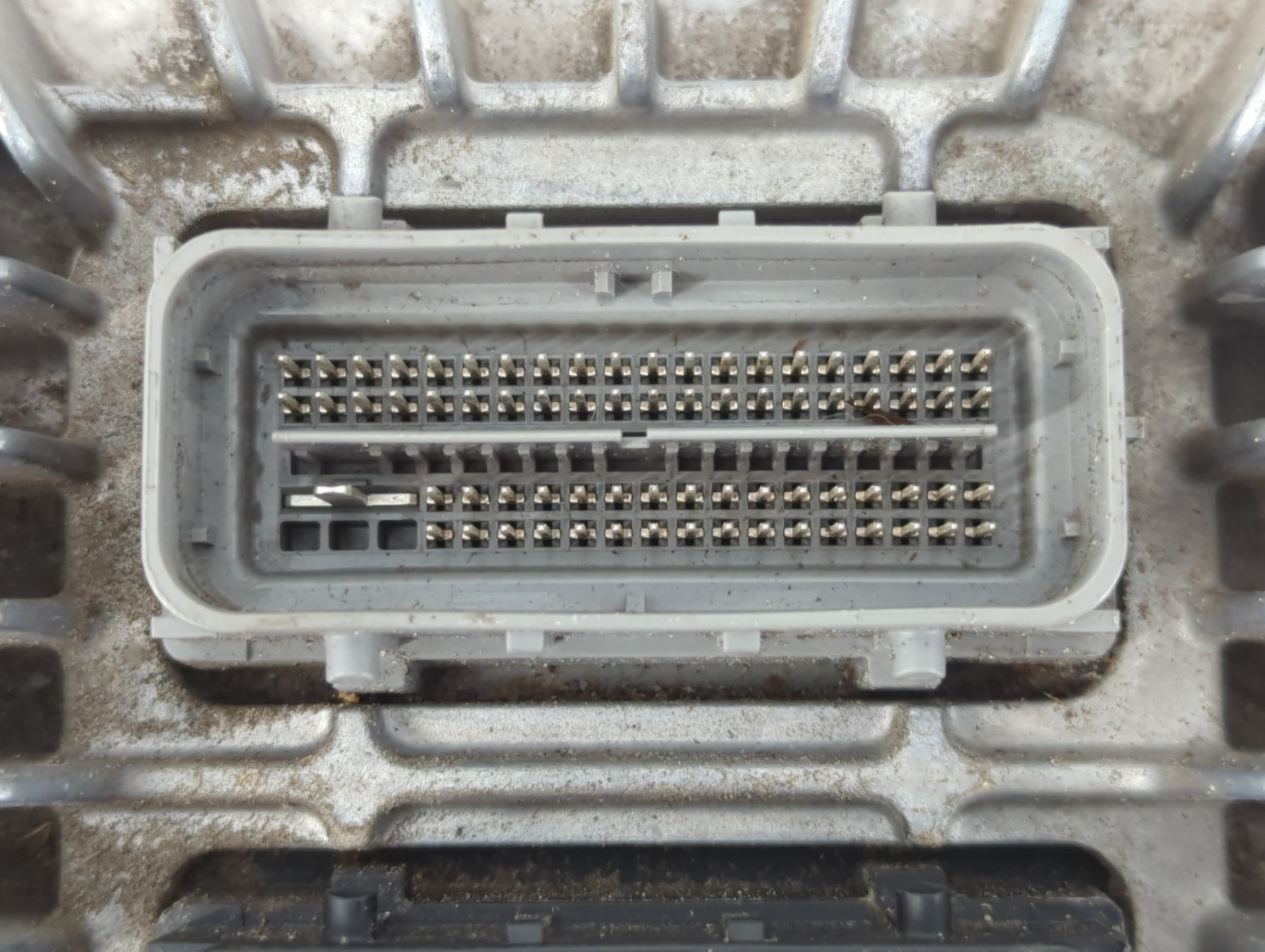 2013-2016 Chevrolet Equinox PCM Engine Control Computer ECU ECM PCU OEM P/N:12653998 12651807 Fits Fits 2013 2014 2015 2016 OEM Used Auto Parts - Oemusedautoparts1.com