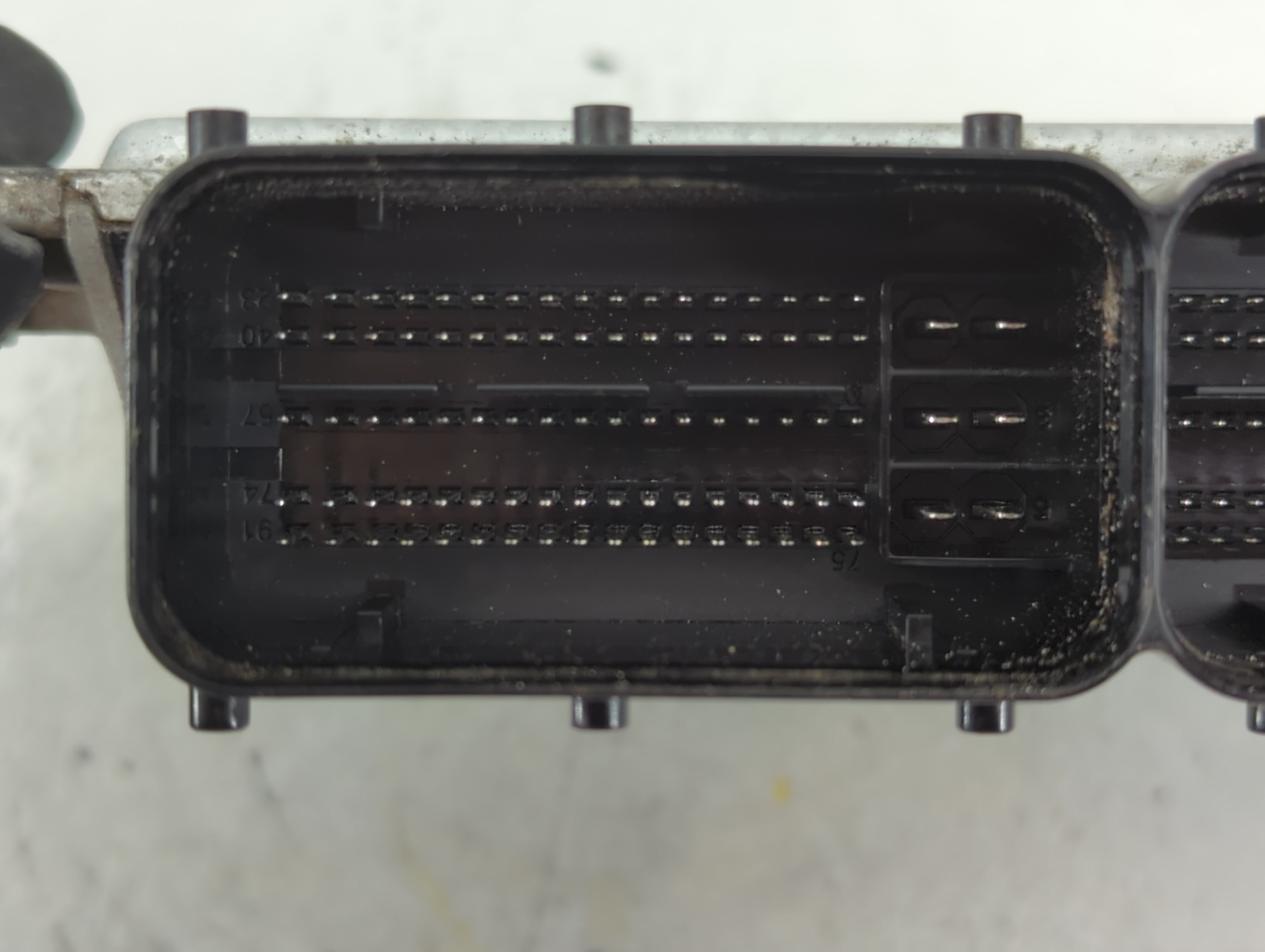 2011-2013 Hyundai Elantra PCM Engine Control Computer ECU ECM PCU OEM P/N:39103-2EMB3 39102-2EMB3 Fits Fits 2011 2012 2013 OEM Used Auto Parts - Oemusedautoparts1.com