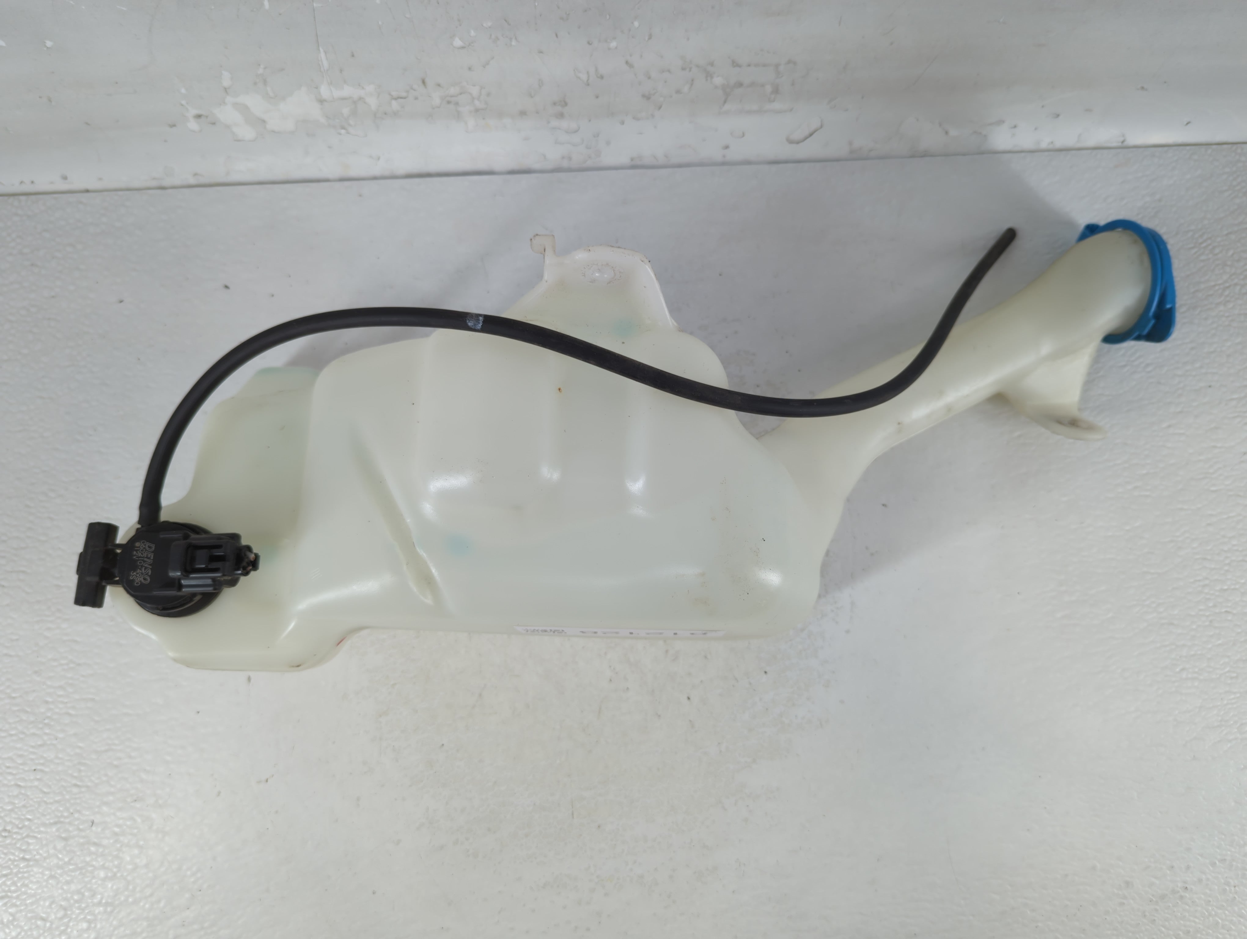 2013-2017 Honda Accord Windshield Washer Fluid Reservoir Bottle Oem - Oemusedautoparts1.com