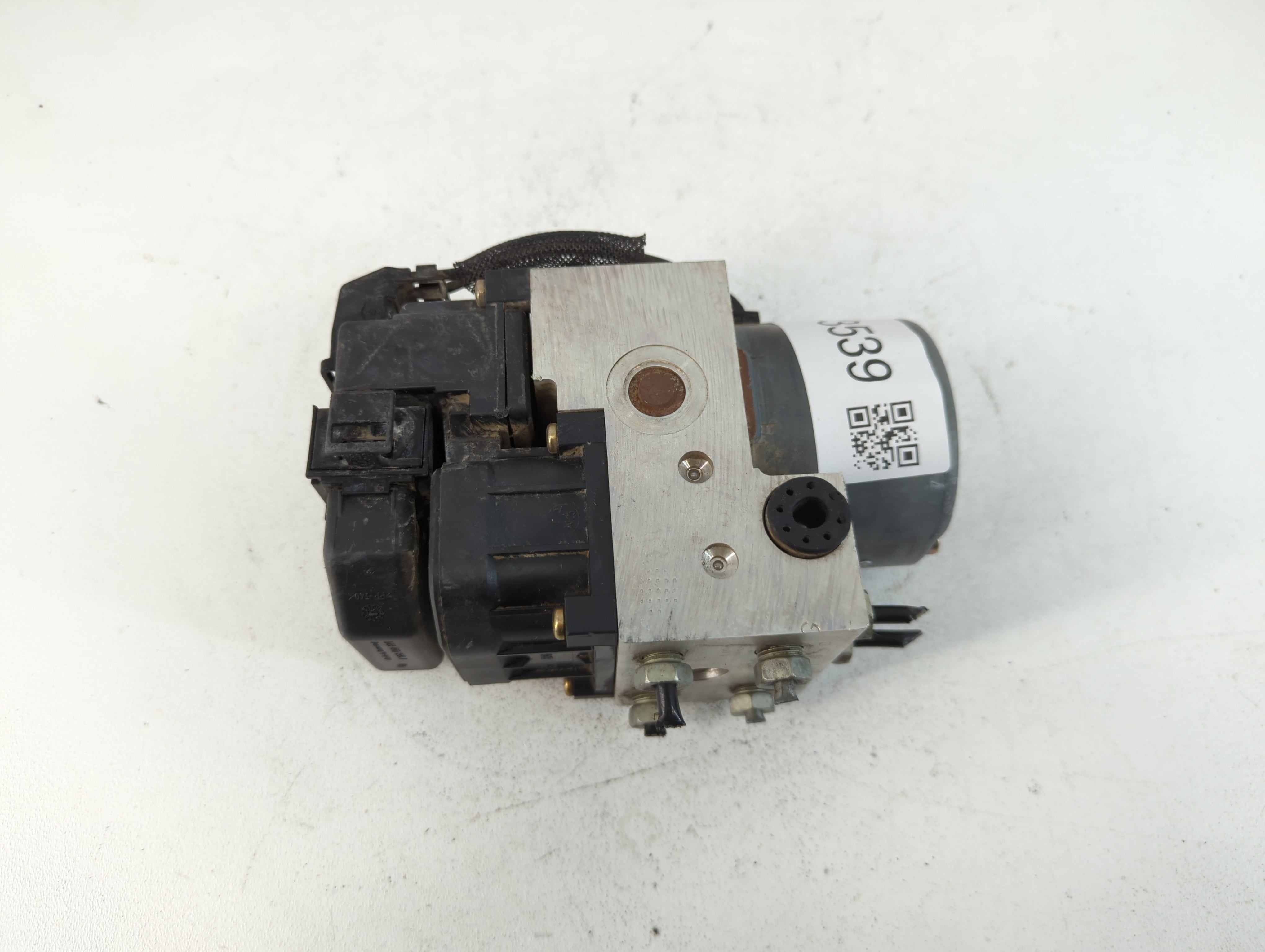 2003-2005 Saturn Vue ABS Pump Control Module Replacement P/N:22796435 Fits Fits 2003 2004 2005 OEM Used Auto Parts - Oemusedautoparts1.com